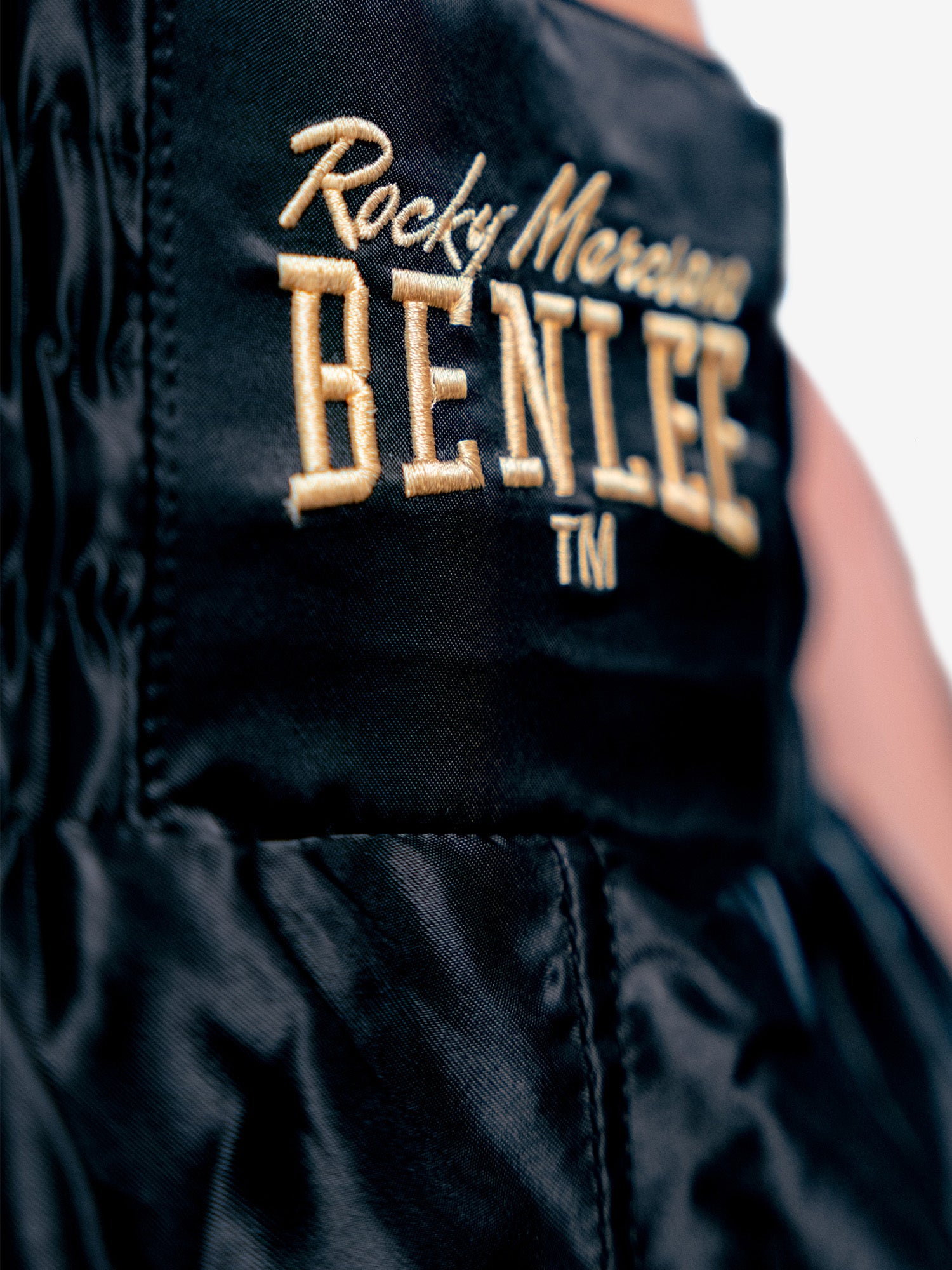 benlee-brentland-muay-thai-shorts-satin-thaiboxhose-mit-innenslip image 4