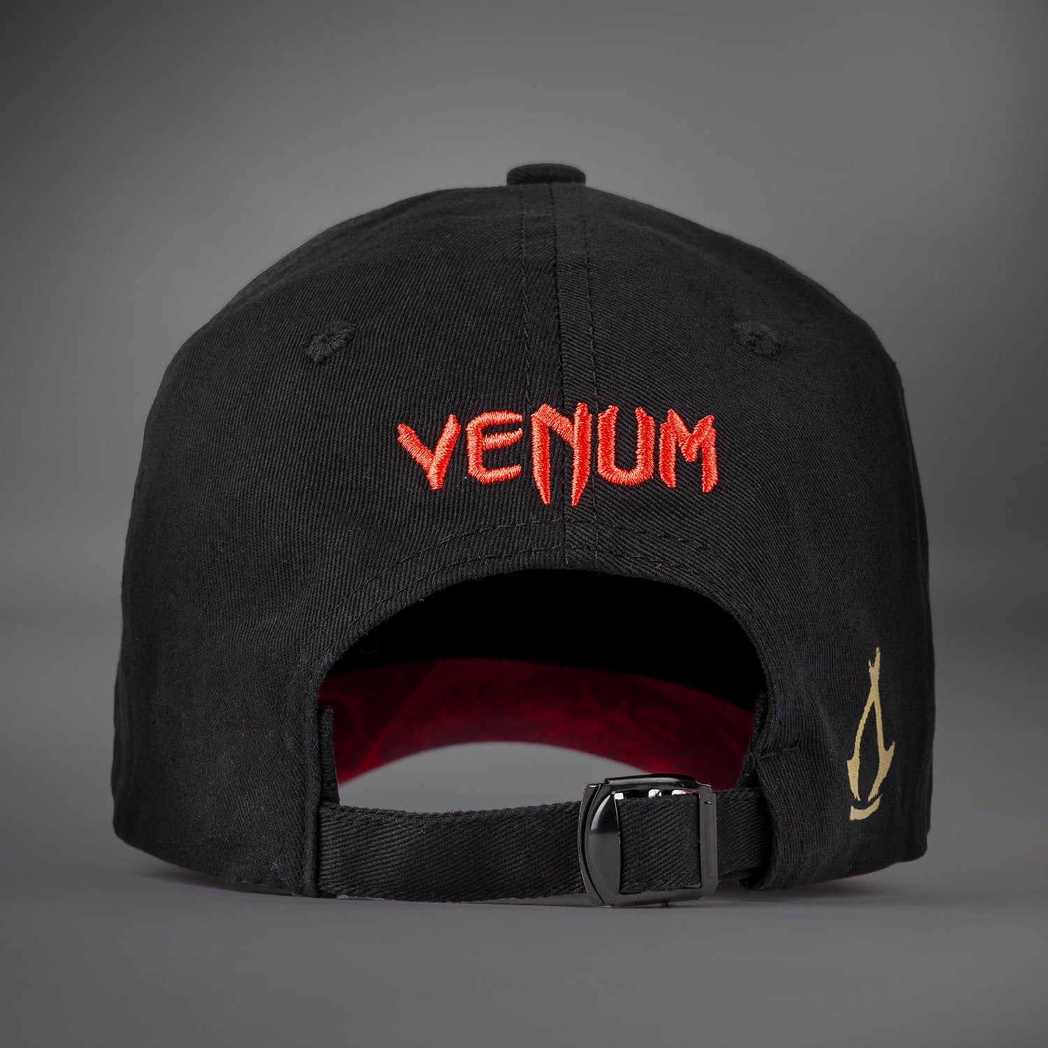 venum-x-assassin-s-creed-shadows-kappe-schwarz image 3