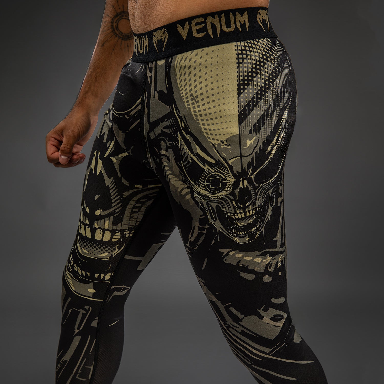 venum-invader-spats-schwarz-sand-herren-kompressionshose image 6