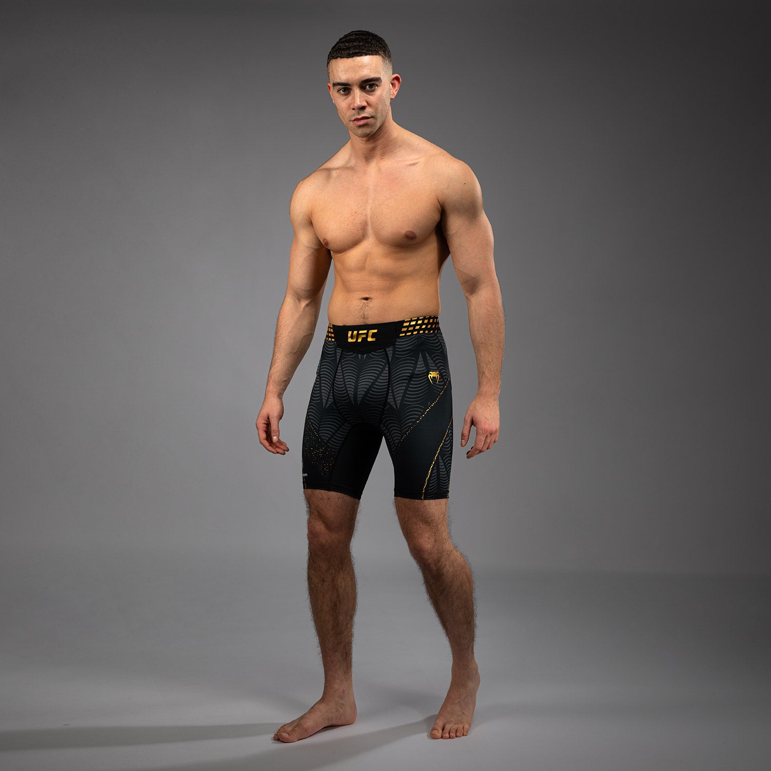 ufc-zenith-by-venum-authentic-fight-night-vale-tudo-shorts-herren-champion image 8