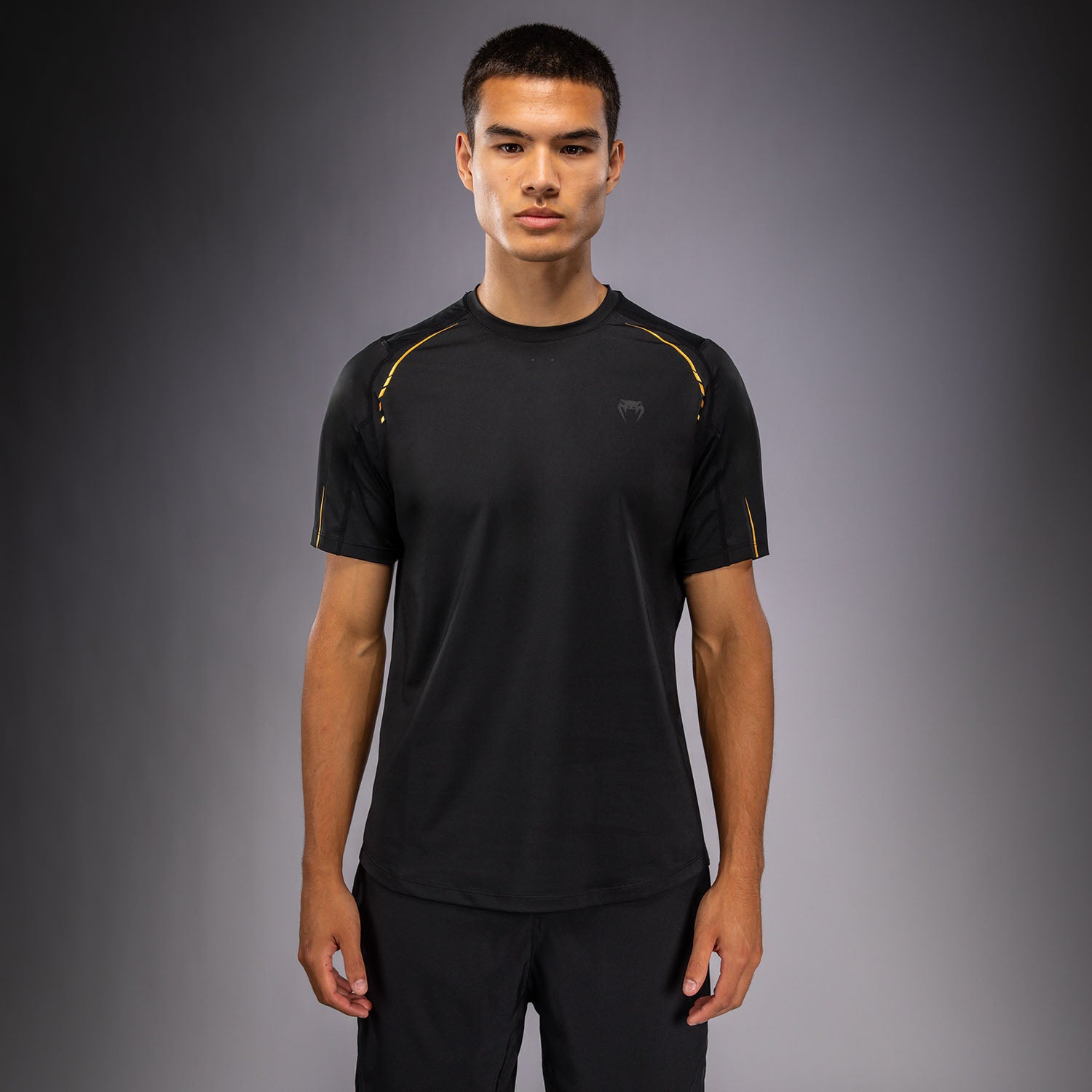venum-g-core-dry-tech-t-shirt-herren-schwarz-gold image 1