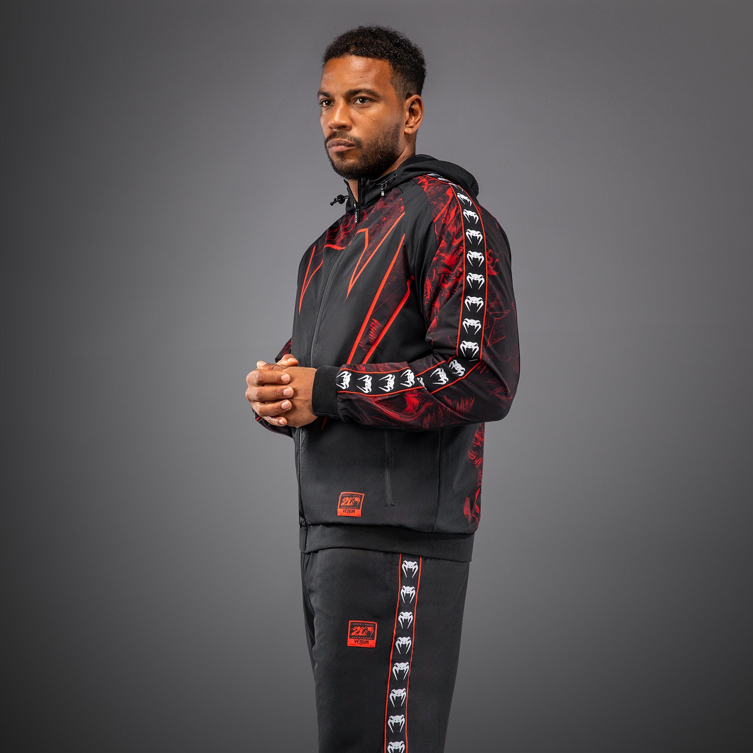 venum-20th-anniversary-trainingsjacke-schwarz-rot-herren image 4
