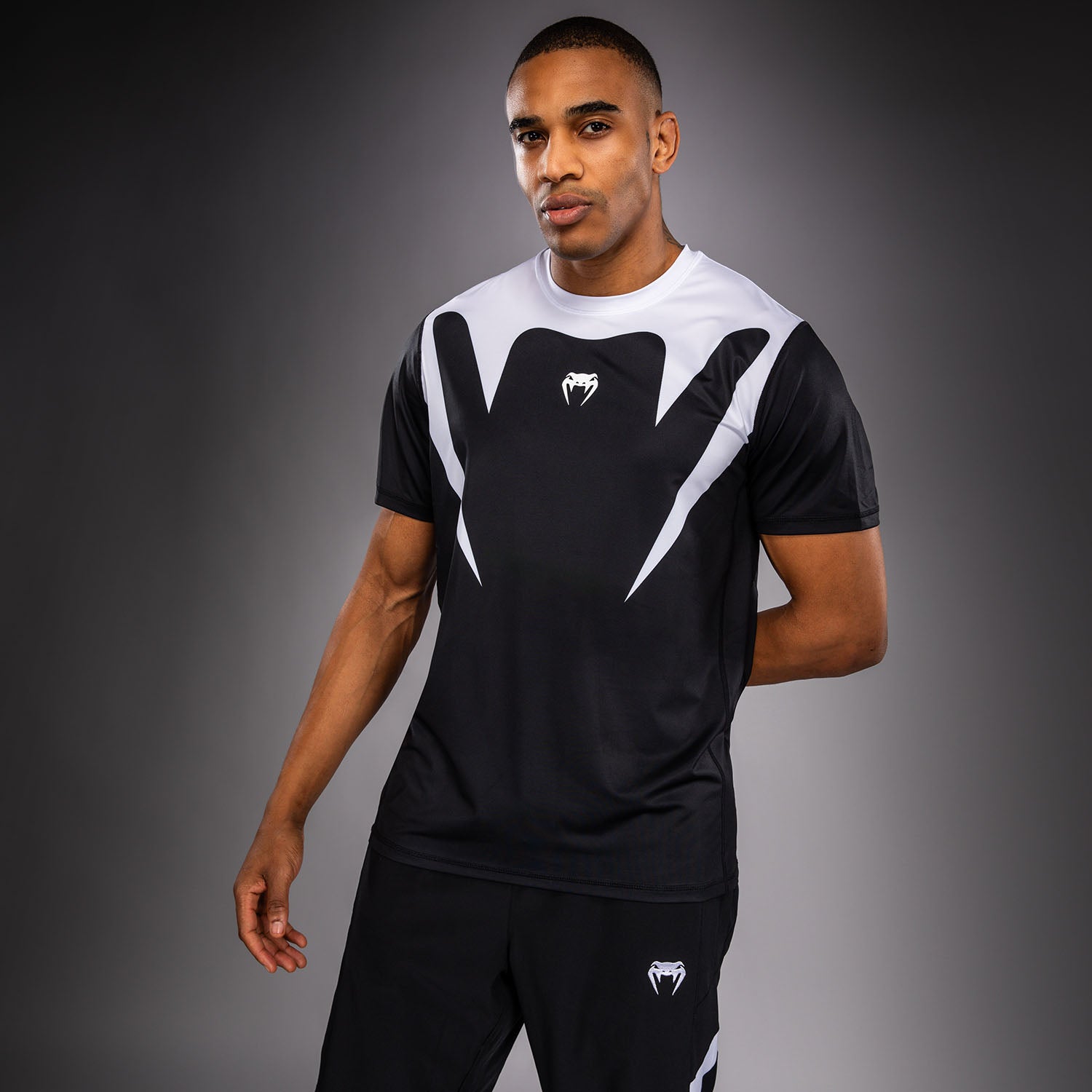 venum-attack-90-dry-tech-t-shirt-wei-schwarz-f-r-herren image 3