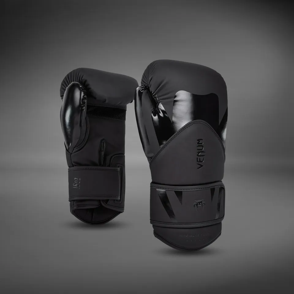 venum-challenger-4-0-boxhandschuhe-schwarz-schwarz-kunstleder image 1