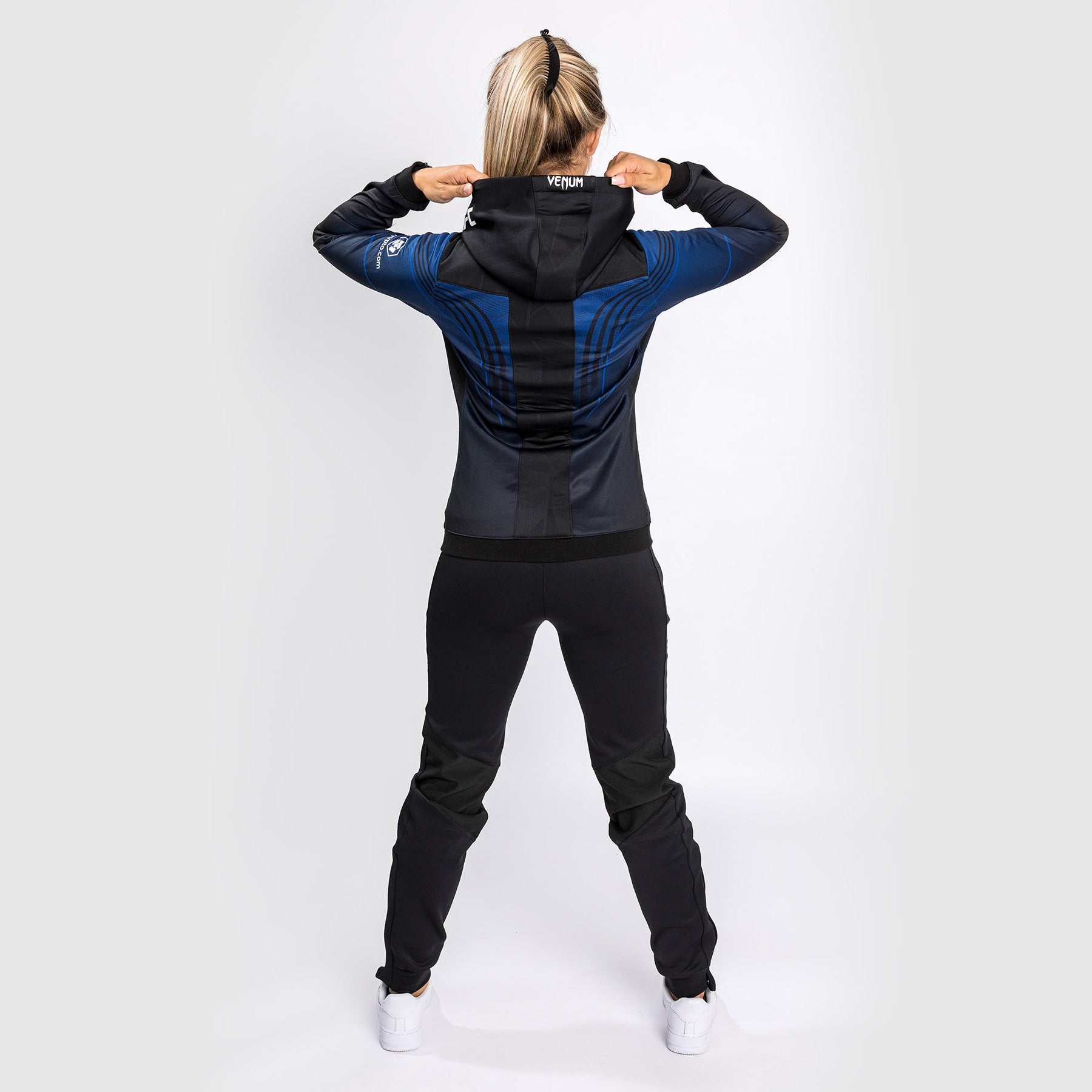 ufc-venum-authentic-fight-night-2-0-walkout-hoodie-damen-midnight-edition image 6