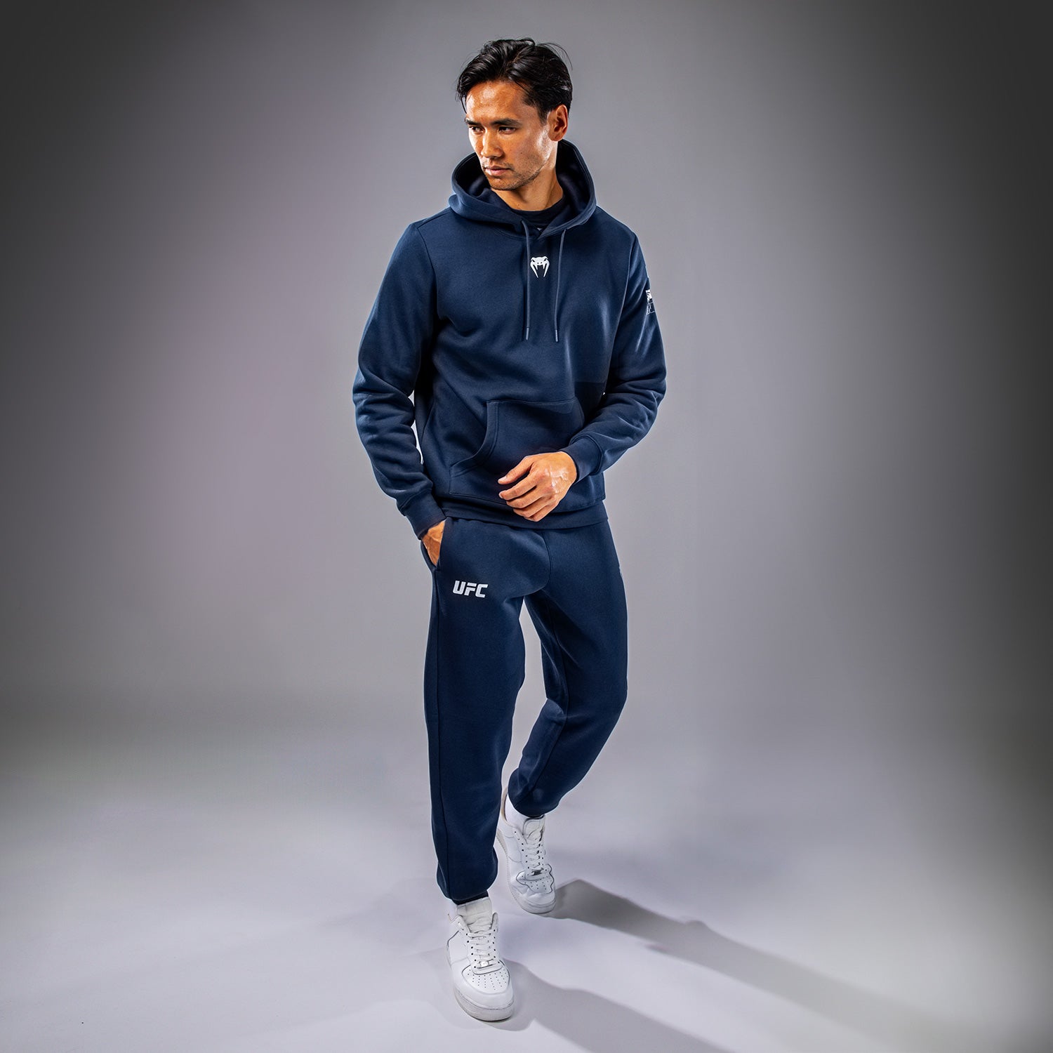 ufc-fusion-by-venum-fight-week-pullover-hoodie-herren-solid-ozeanisches-blau image 5