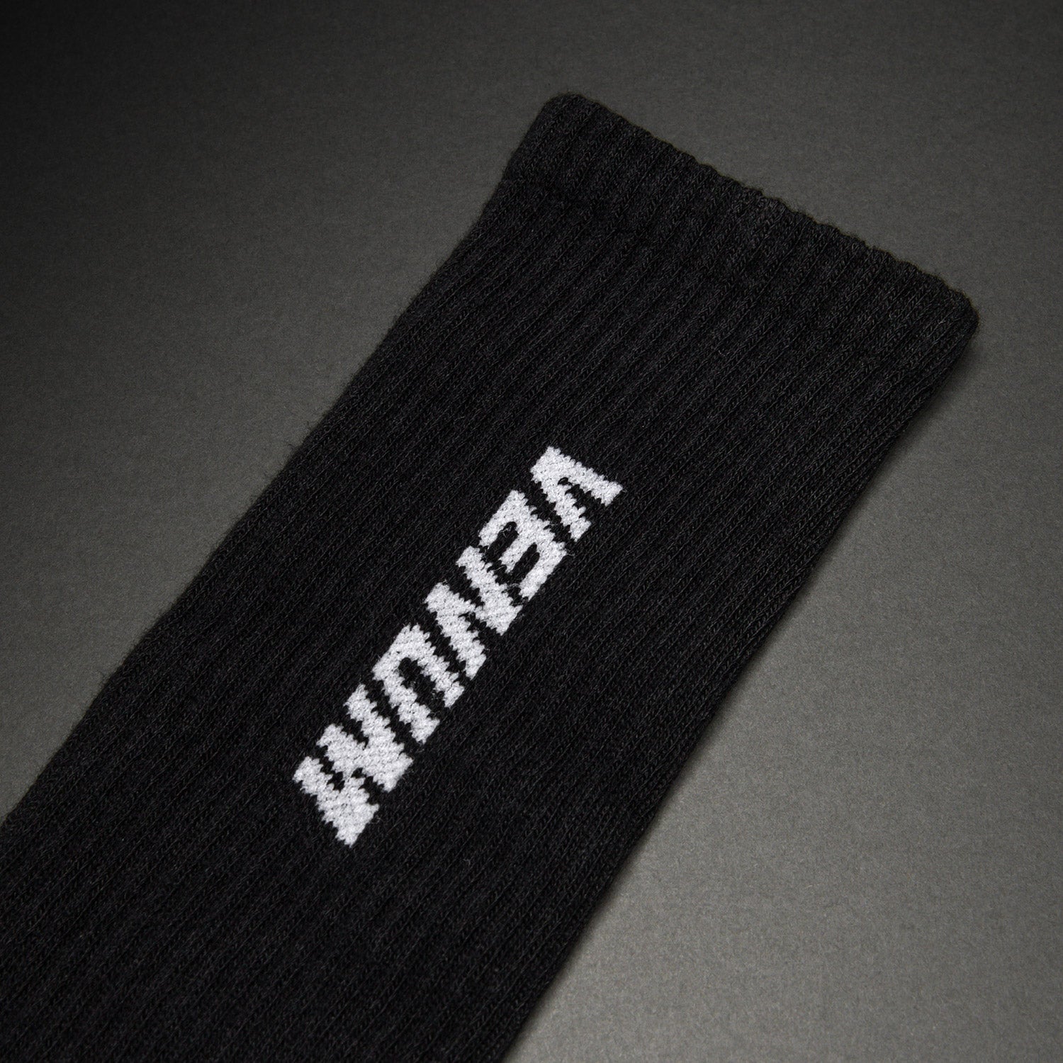 venum-essential-crew-socken-3er-pack-schwarz-wei image 3