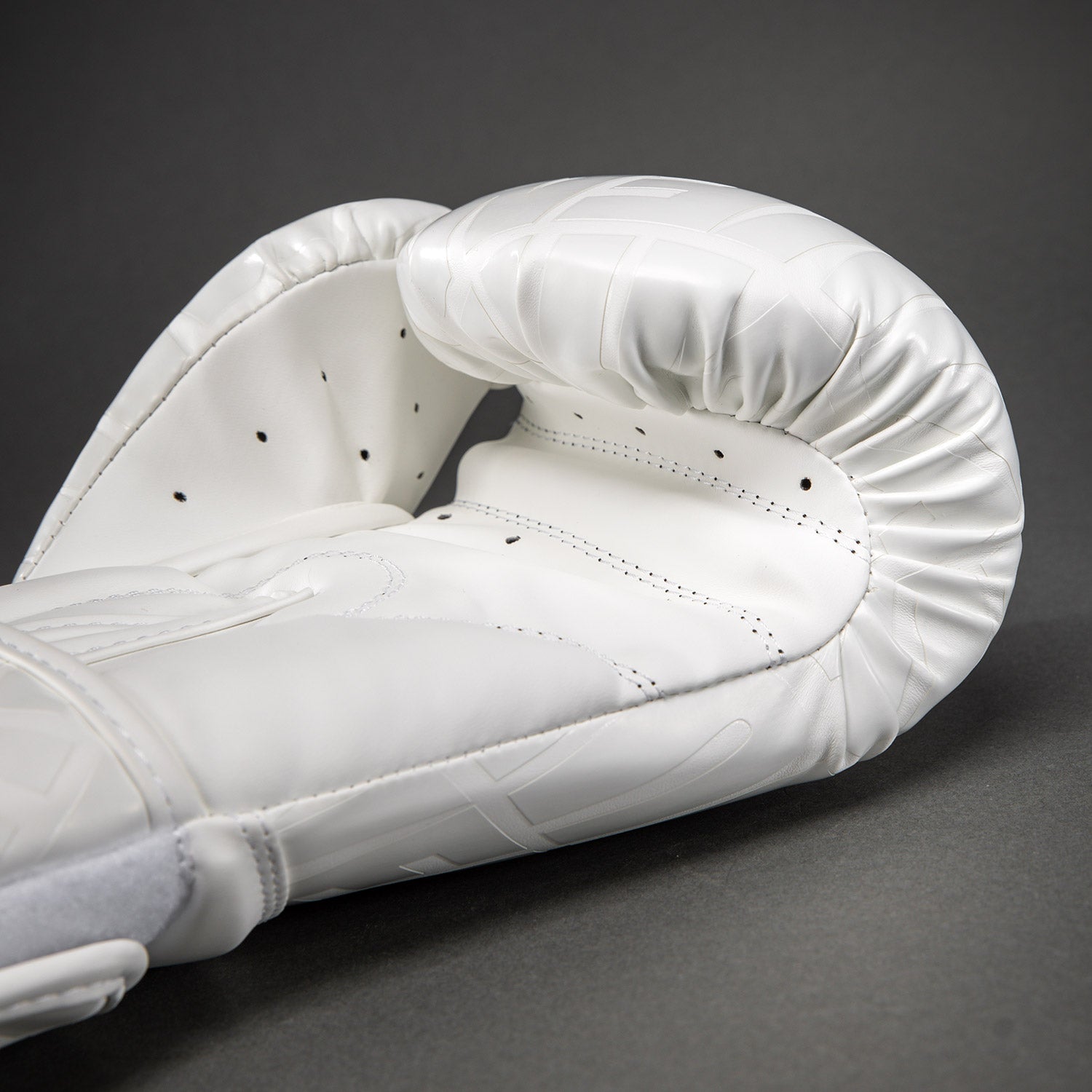 venum-contender-1-5-xt-3d-boxhandschuhe-wei-gold-2 image 4