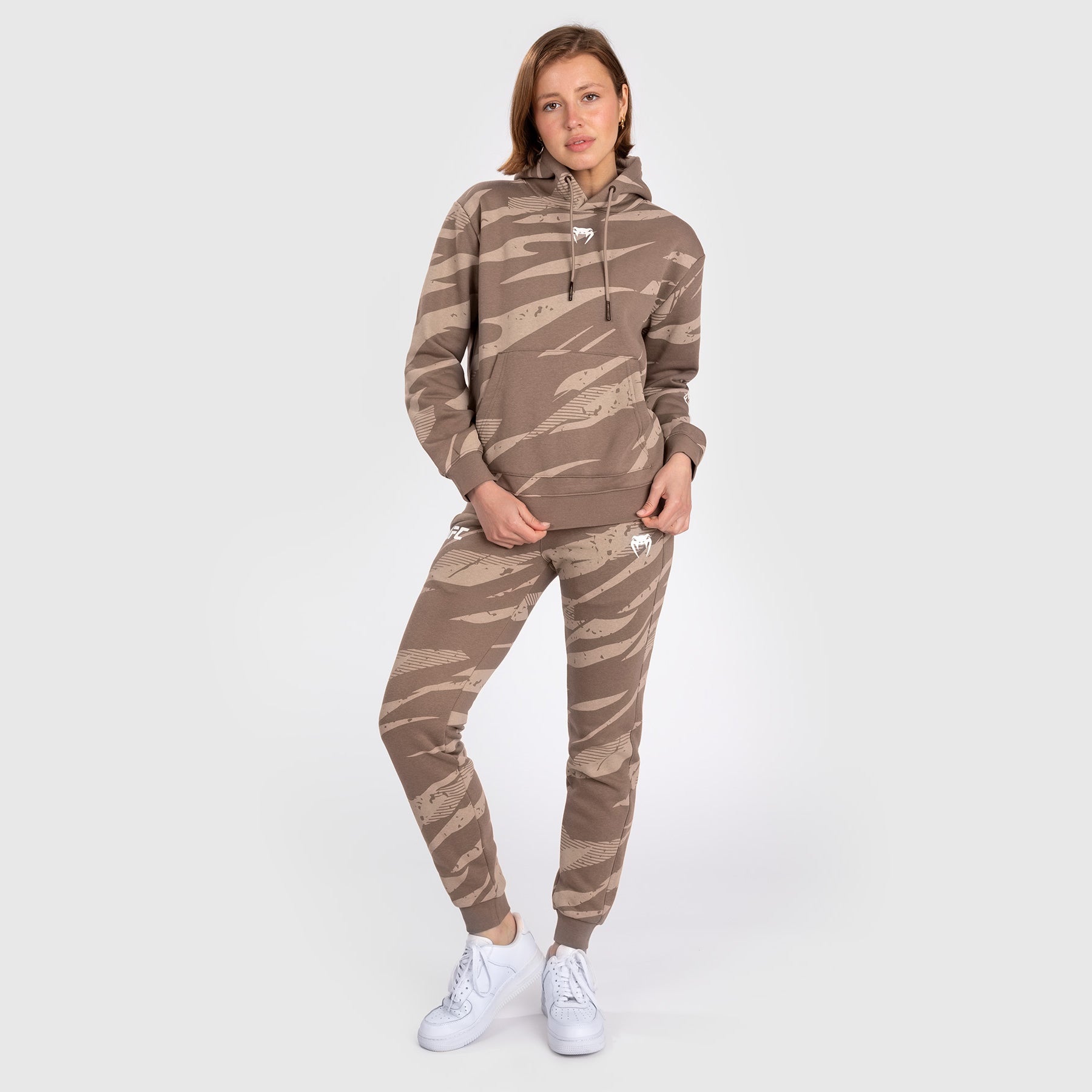 ufc-adrenaline-by-venum-fight-week-pullover-hoodie-damen-desert-camo image 3