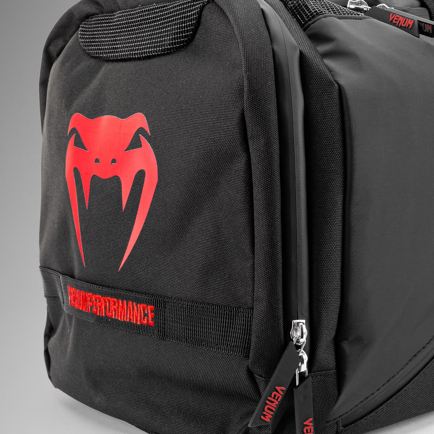 venum-trainer-lite-evo-sporttasche-48l-schwarz-rot image 6