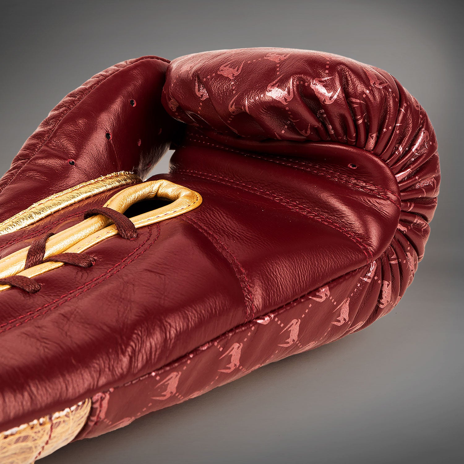 venum-coco-monogram-pro-boxhandschuhe-garnet-red image 6