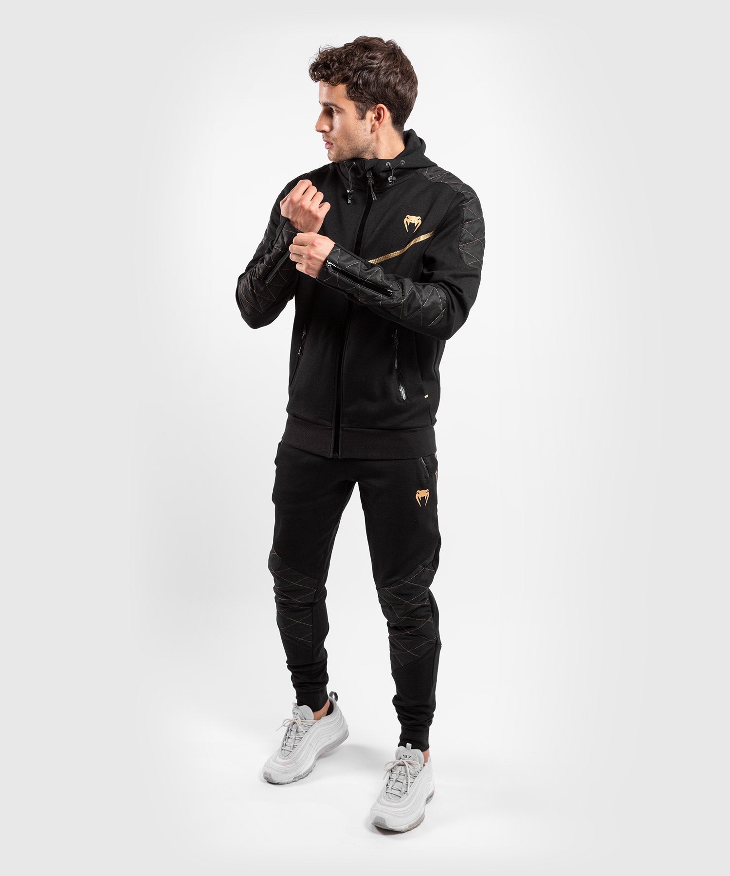 venum-laser-evo-jogginghose-herren-schwarz-gold image 8