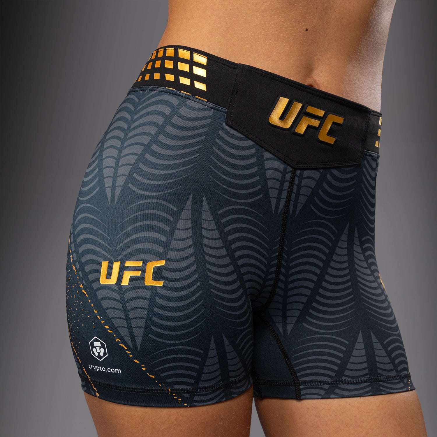 ufc-zenith-by-venum-authentic-fight-night-vale-tudo-shorts-damen-kurze-passform- image 5