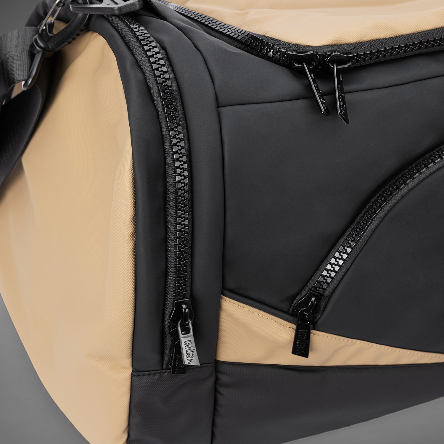 venum-evo-2-trainer-lite-sporttasche-55-63l-schwarz-sand image 6