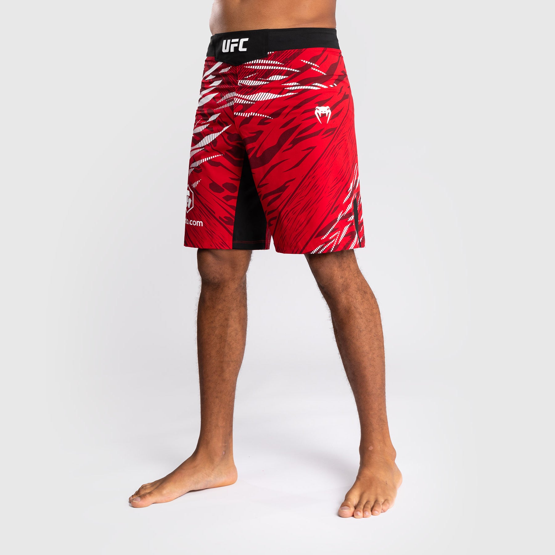 venum-ufc-fusion-authentic-fight-night-fight-shorts-long-fit-herren-rot image 4