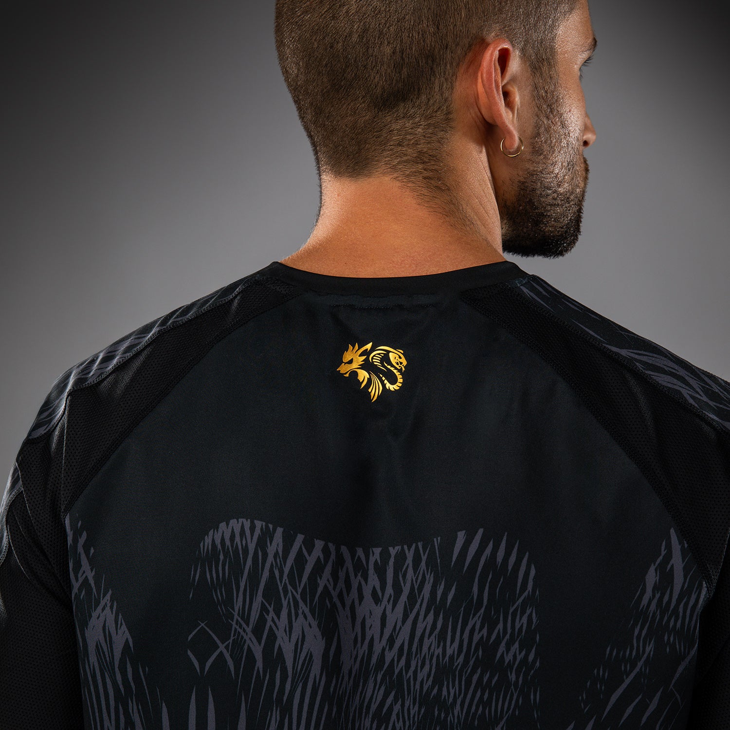 venum-x-chimaev-dry-tech-shirt-schwarz-grau-herren image 7