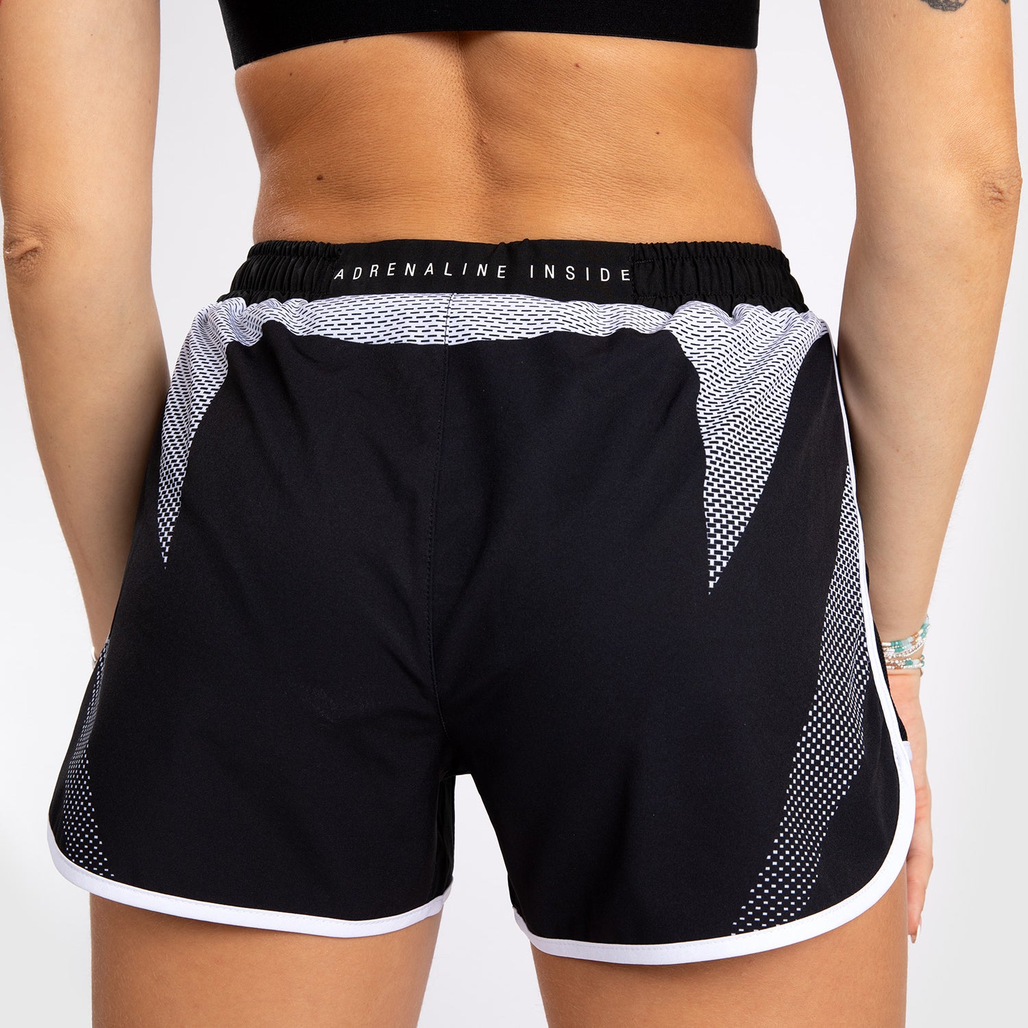 venum-adrenaline-damen-performance-shorts-purple-schwarz image 6