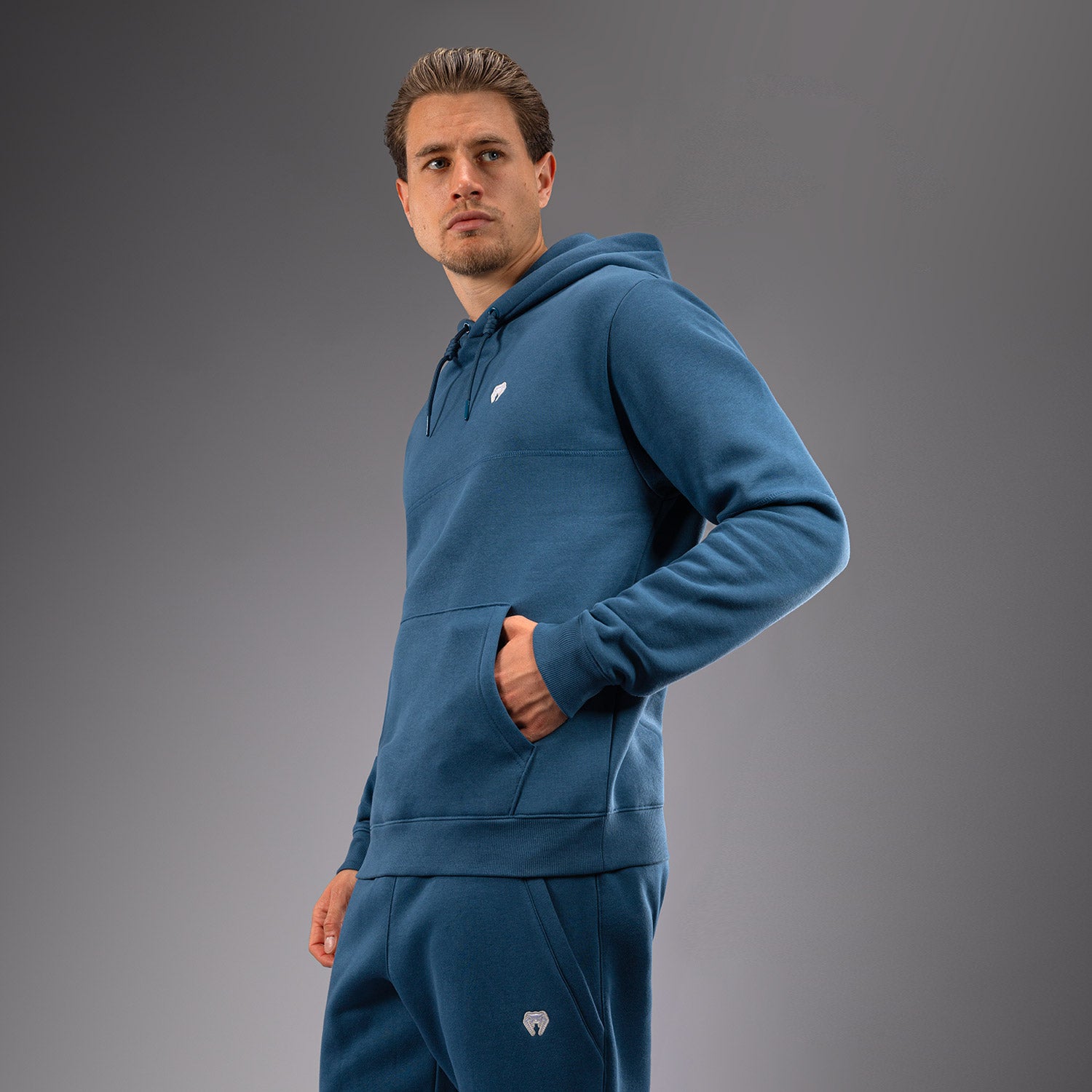 venum-silent-power-hoodie-pfau-blau-herren image 2