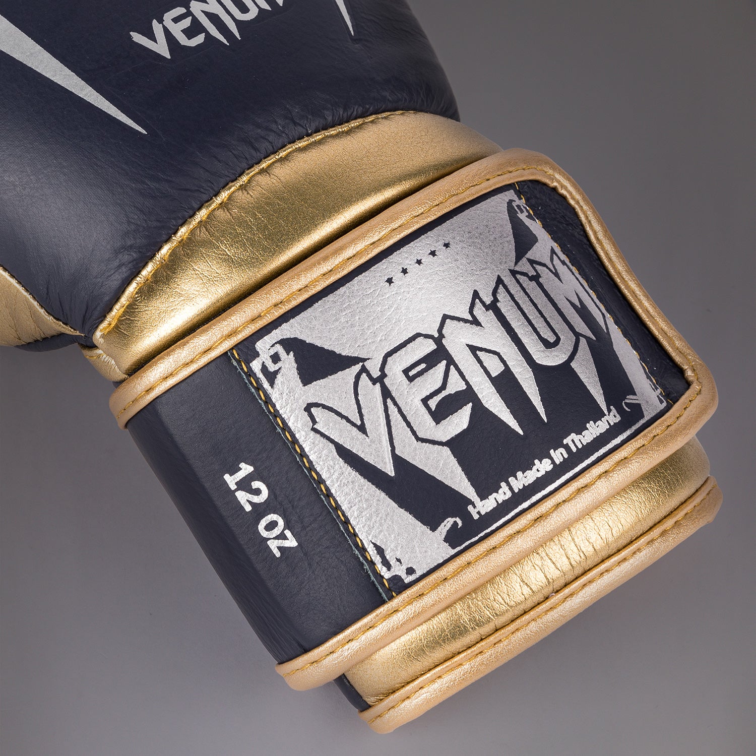 venum-giant-3-0-boxhandschuhe-marine-gold-spezialausgabe image 3
