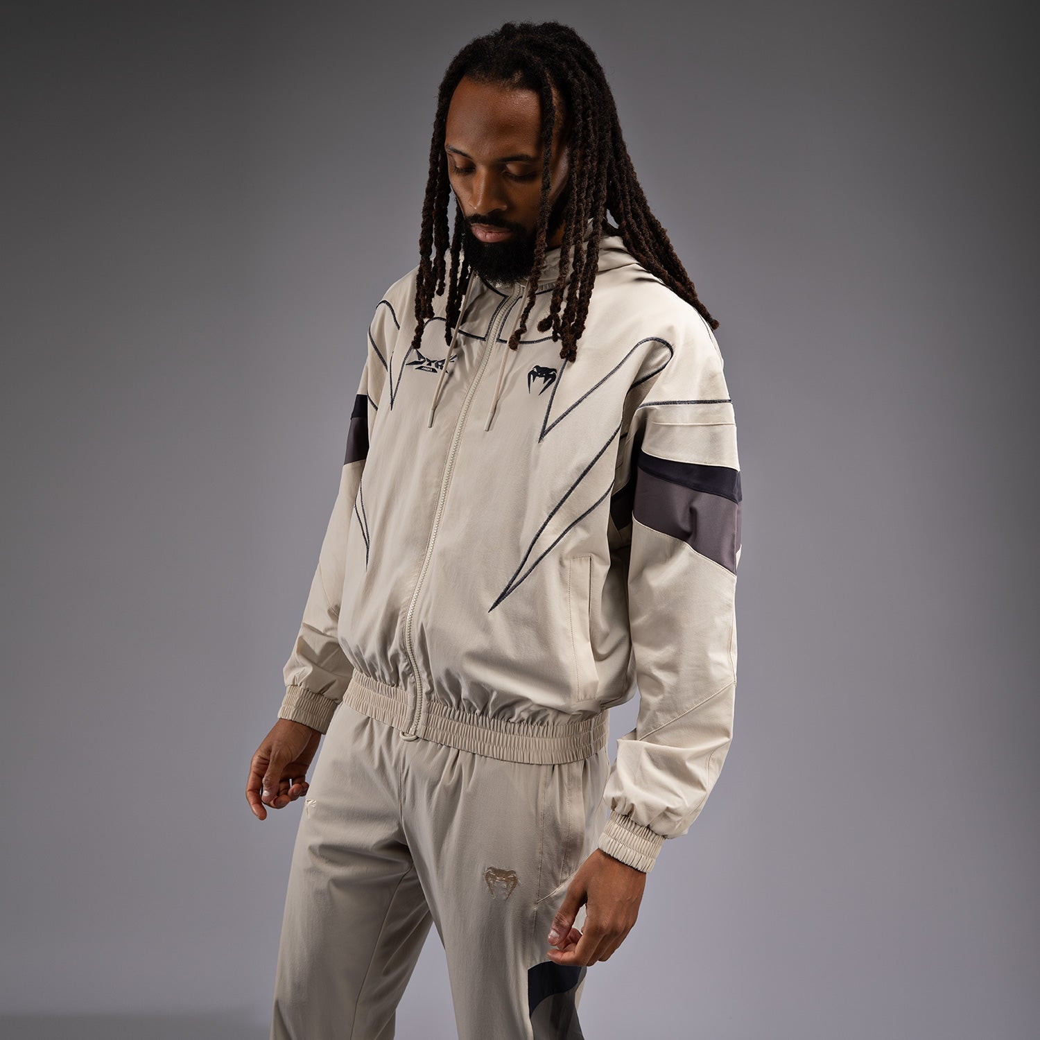 venum-x-dtr-fight-attack-90-trainingsanzugjacke-off-white-herren image 2