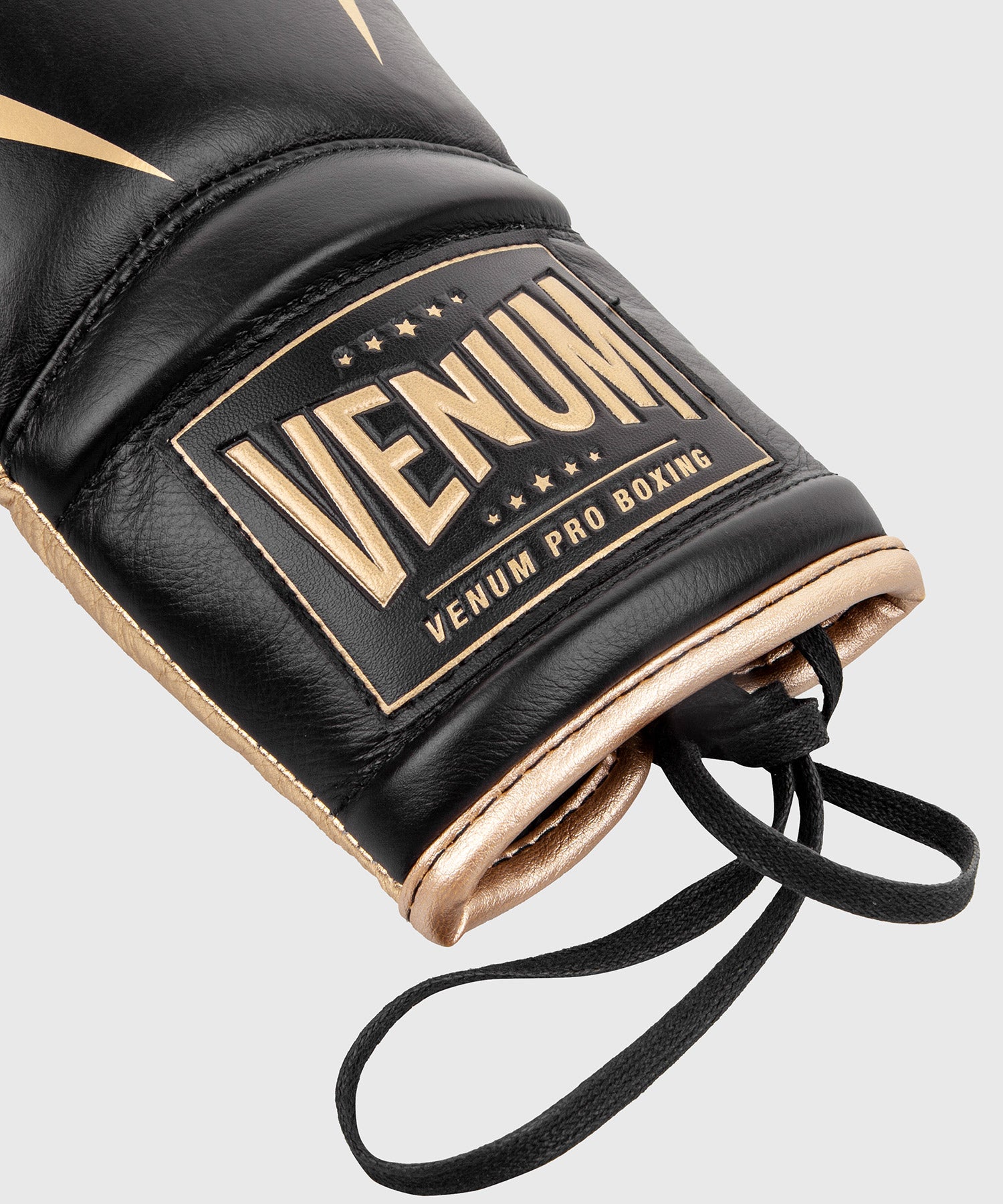venum-giant-2-0-professionelle-boxhandschuhe-mit-schn-rung-schwarz-gold image 5