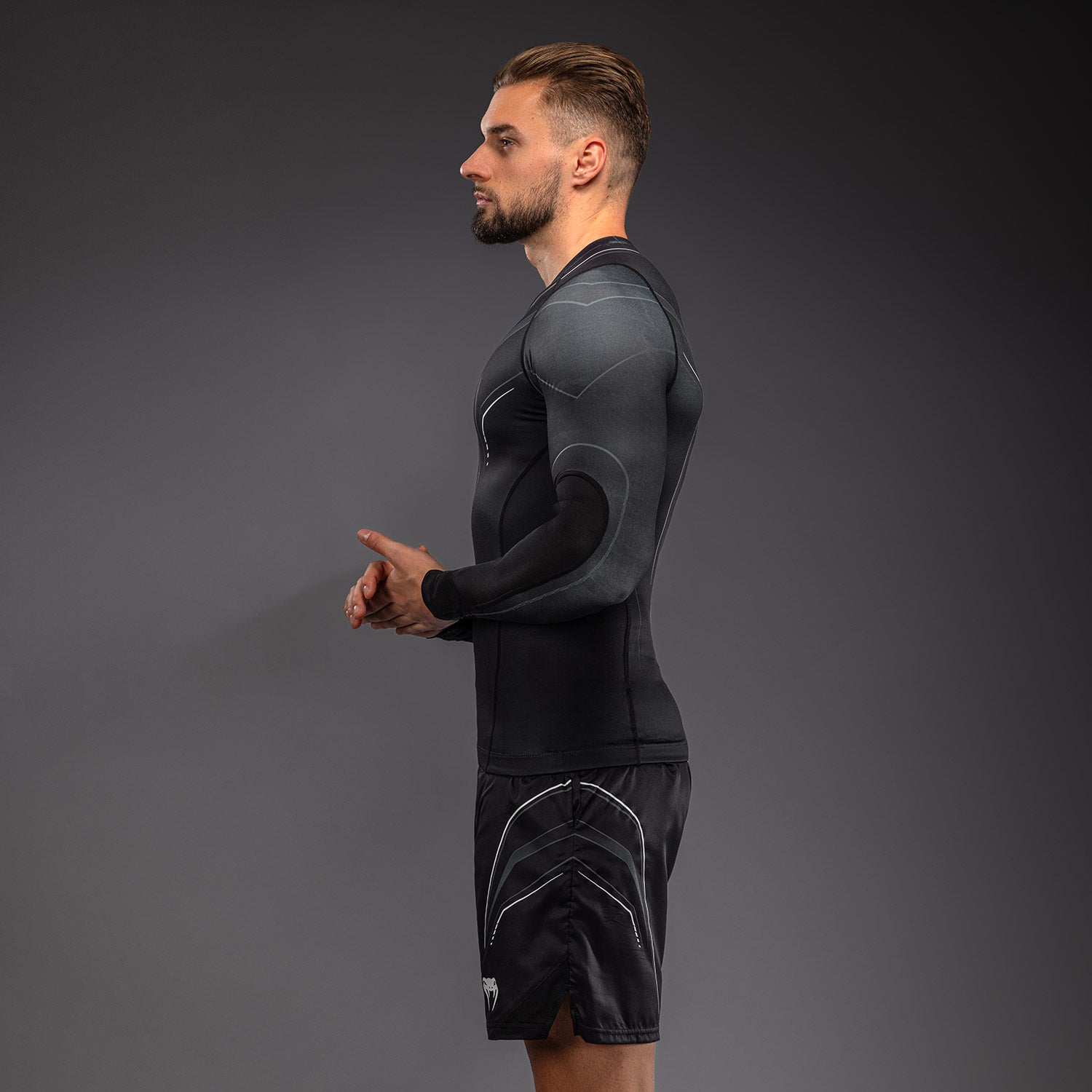 venum-streamline-langarm-rashguard-schwarz-wei image 3