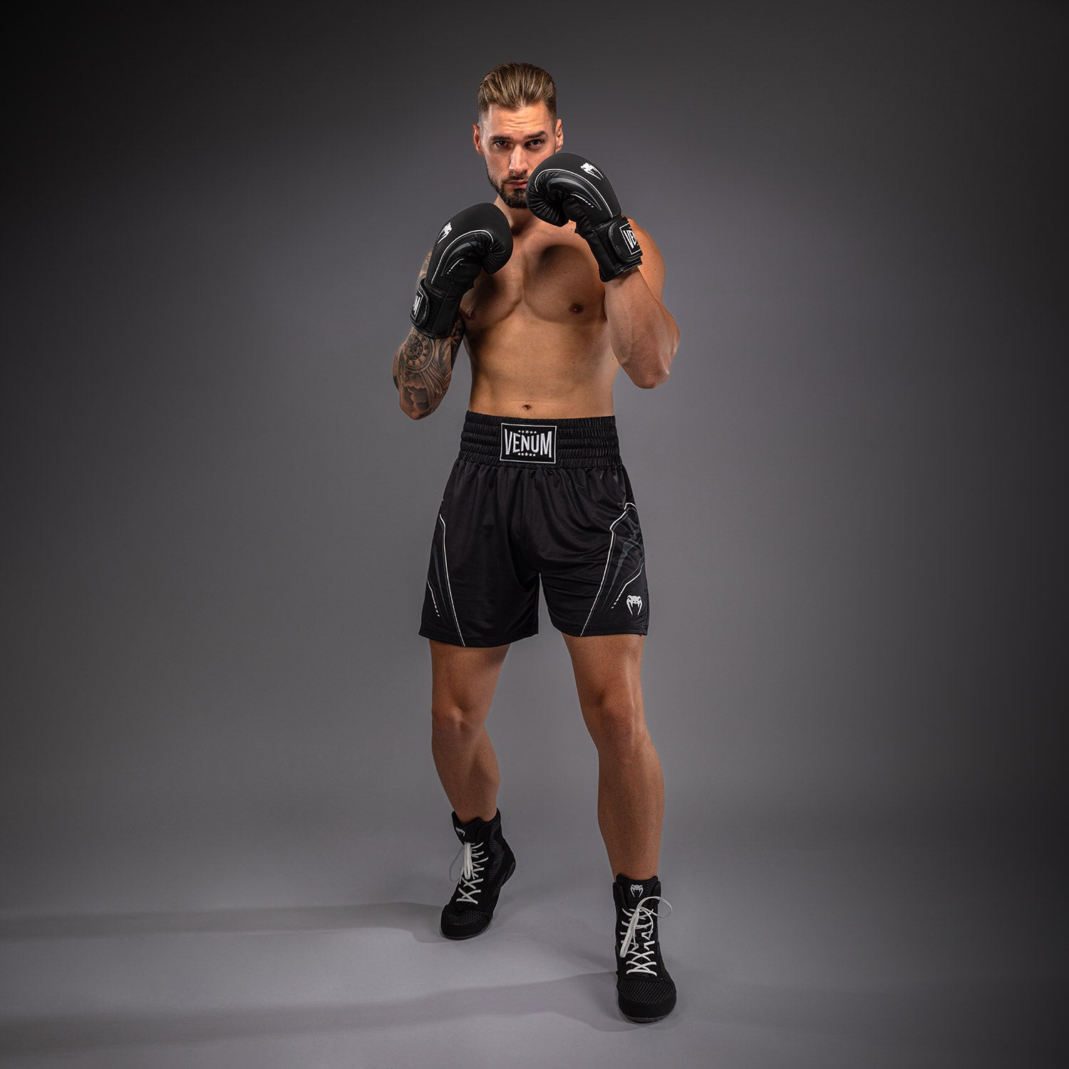 venum-streamline-boxshorts-schwarz-wei image 2