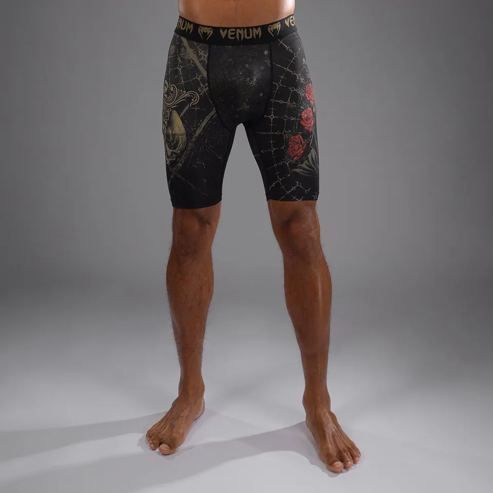venum-santa-muerte-5-0-vale-tudo-shorts-herren-tiefes-schwarz-gold image 1