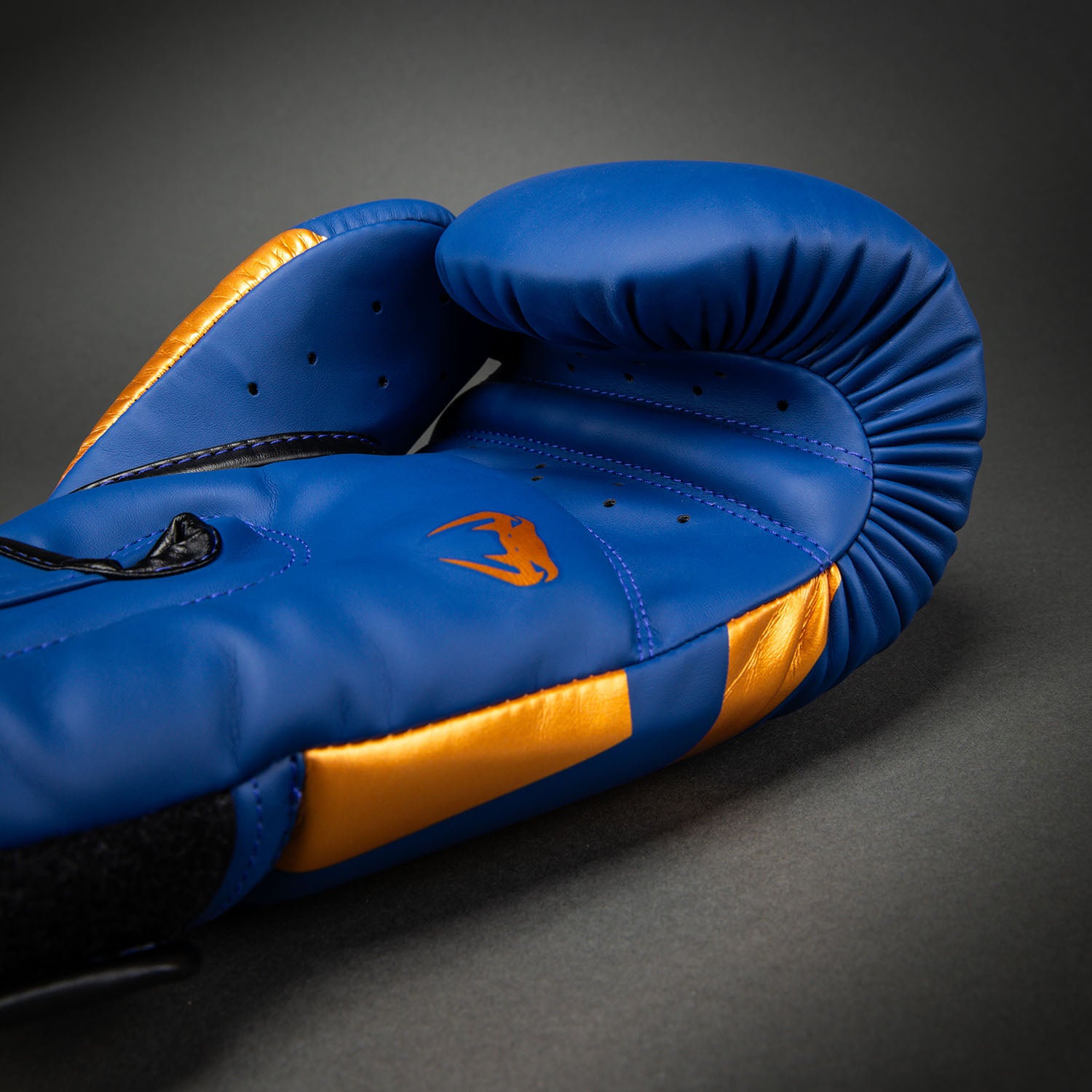 venum-elite-boxhandschuhe-royal-blau-spezialausgabe image 4