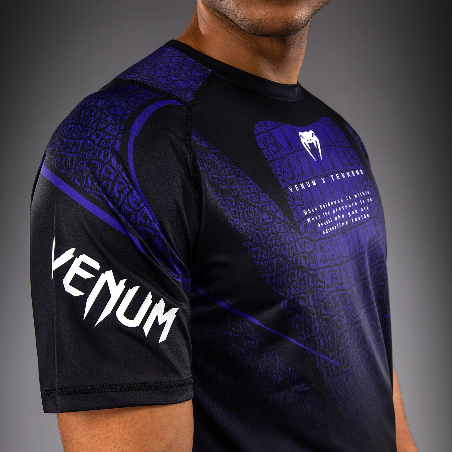 venum-x-tekken-8-dry-tech-t-shirt-kazuya-herren-schwarz-lila image 5