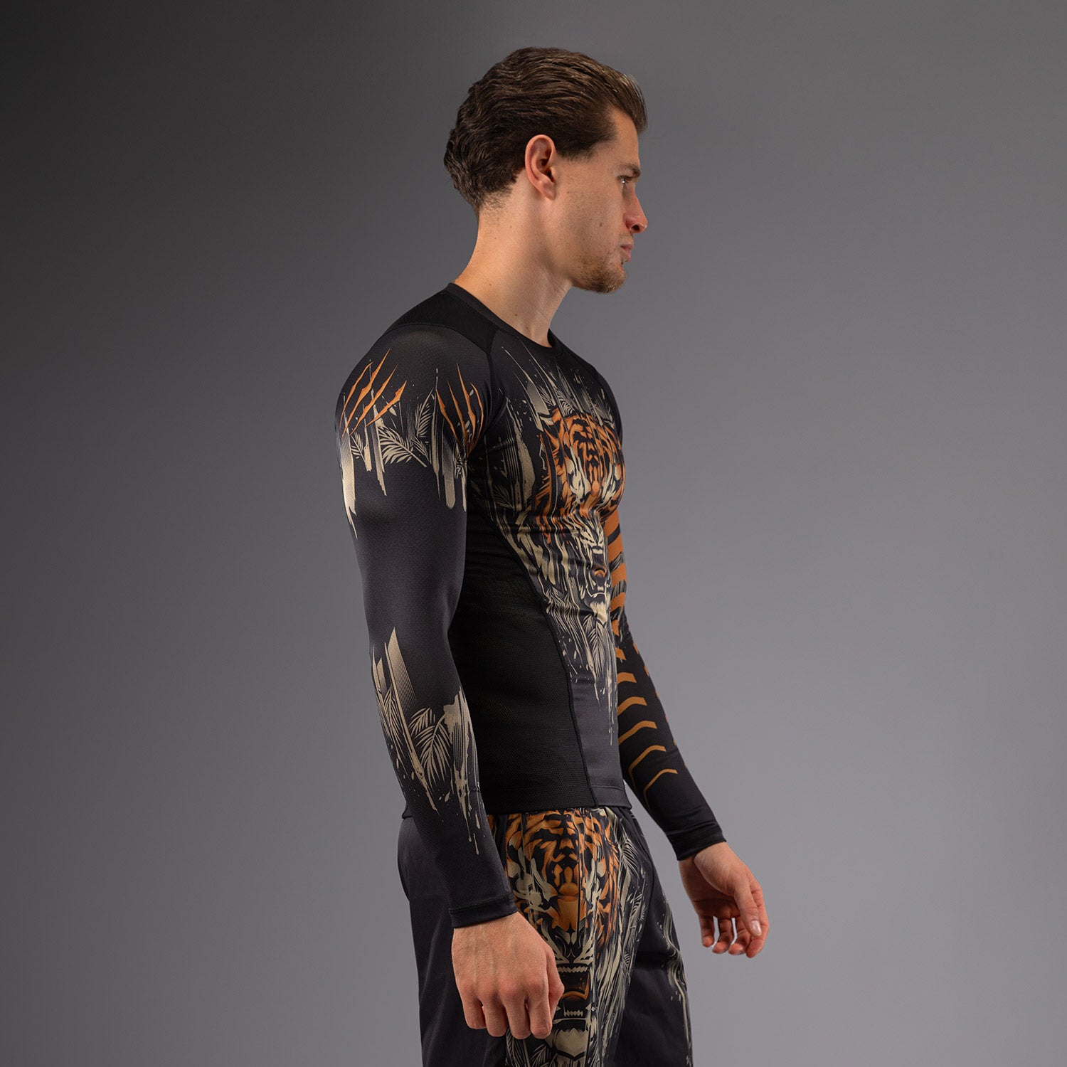 venum-tiger-herren-langarm-rashguard-schwarz-neonorange image 3