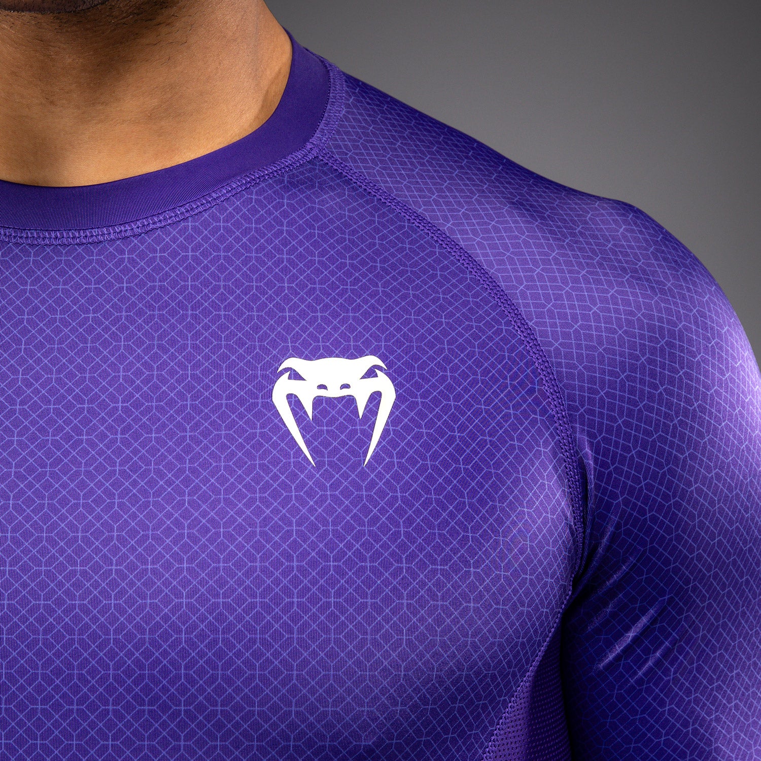 venum-x-roger-gracie-academy-kurzarm-rashguard-lila-herren image 6