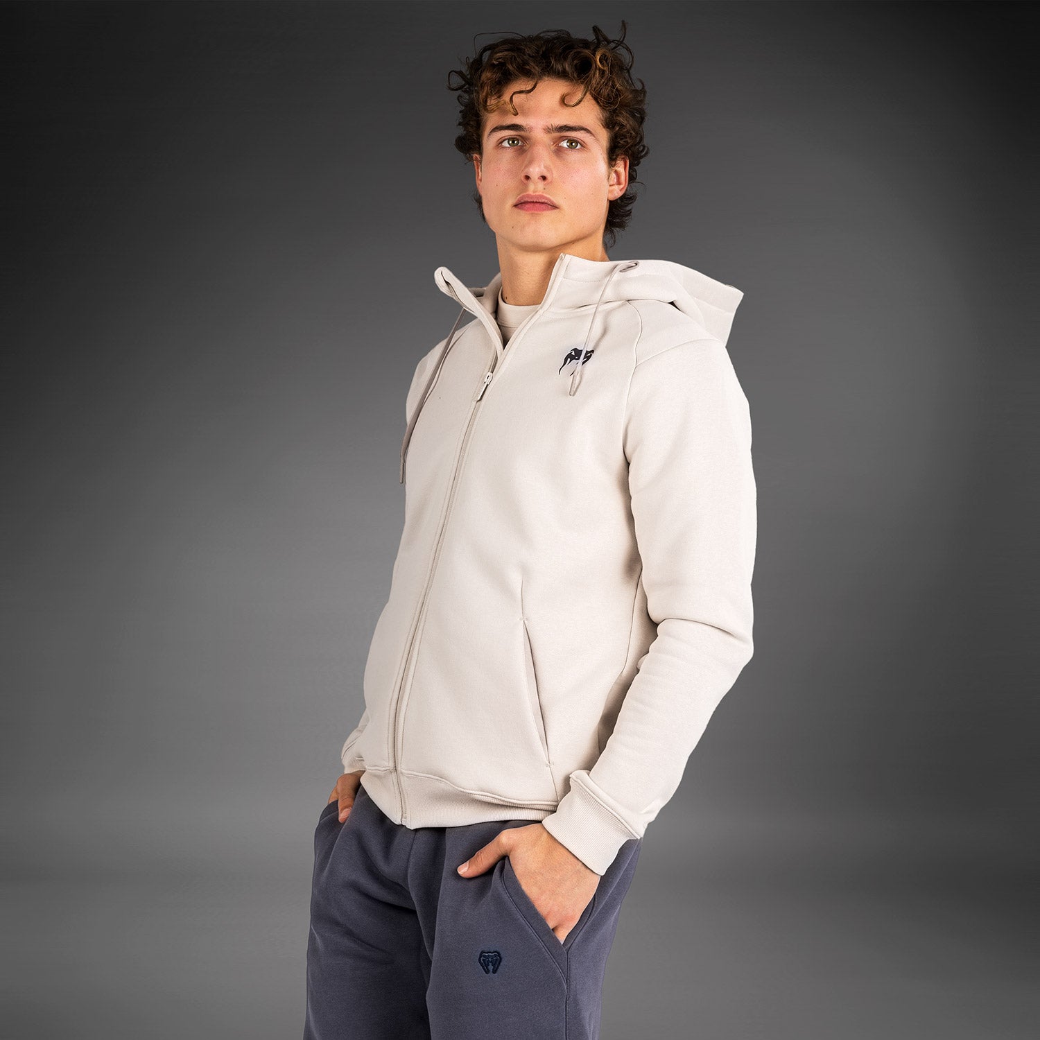 venum-strikeland-full-zip-hoodie-herren-greige image 3