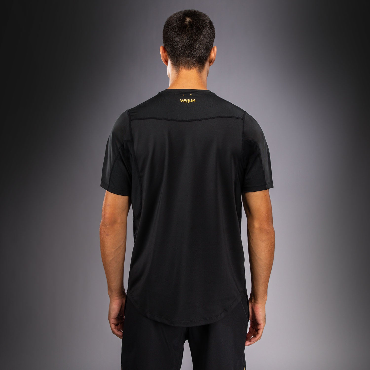 venum-g-core-dry-tech-t-shirt-herren-schwarz-gold image 4