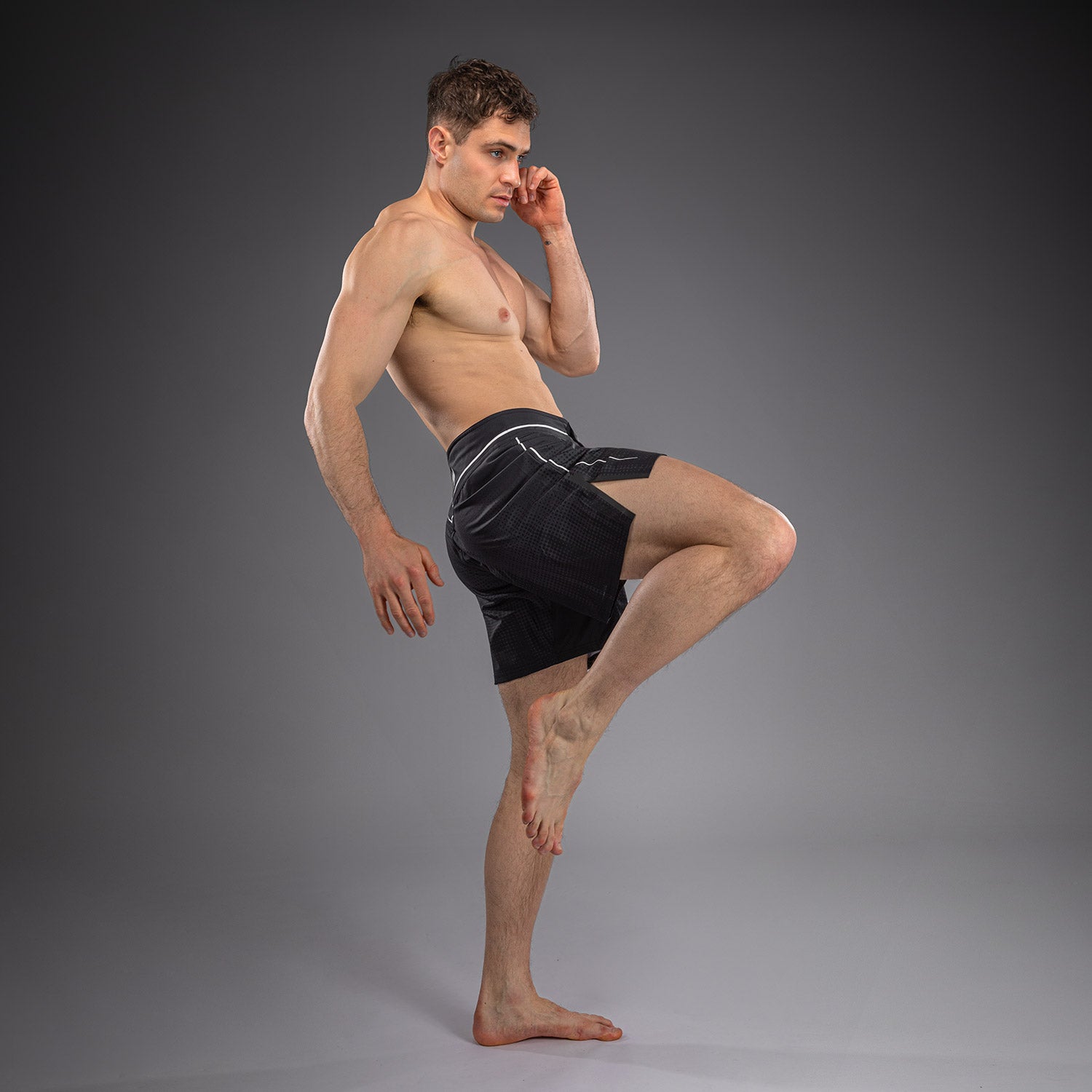 venum-stealth-fightshorts-schwarz-wei image 3