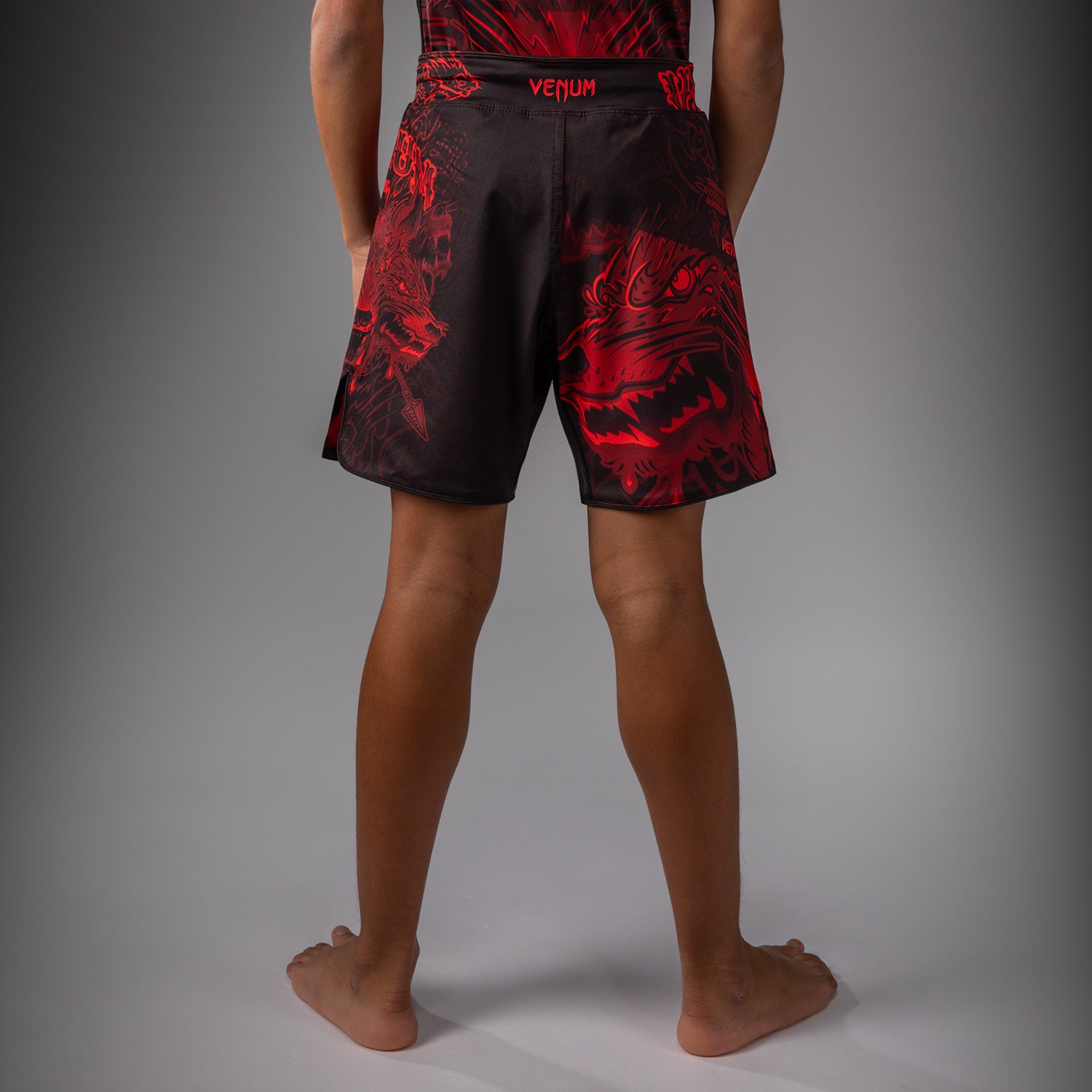 venum-wolf-atak-kinder-fightshorts-schwarz-rot image 4