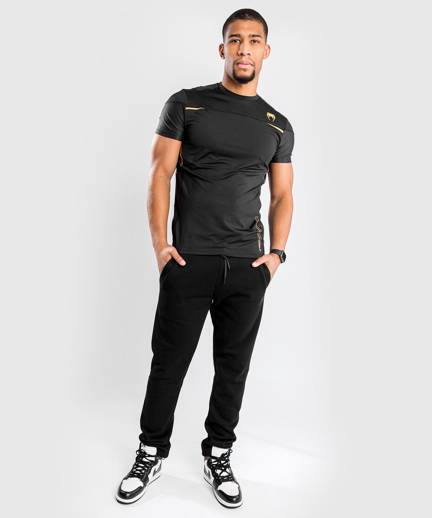 venum-tempest-2-0-dry-tech-t-shirt-schwarz-gold image 4
