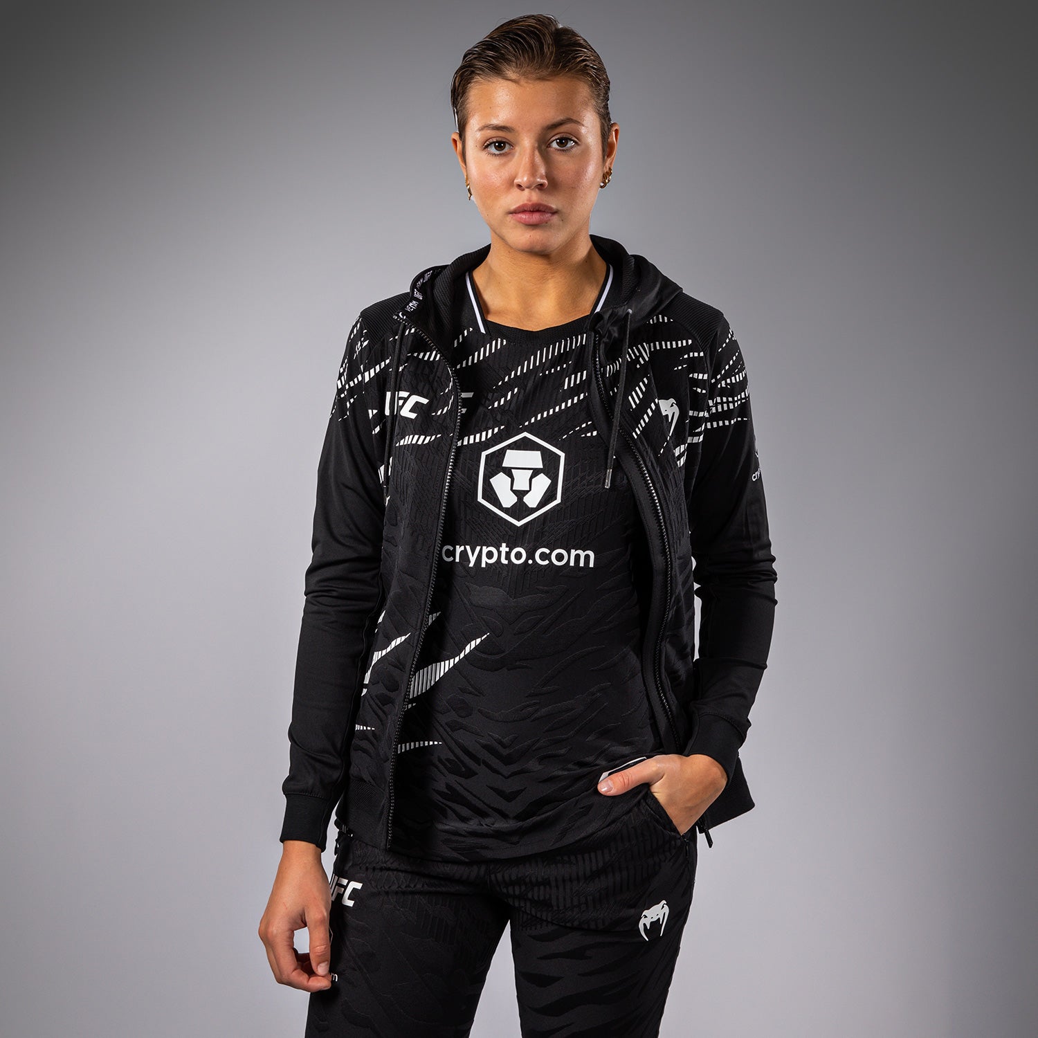 ufc-fusion-by-venum-authentic-fight-night-walkout-hoodie-damen-schwarz image 5