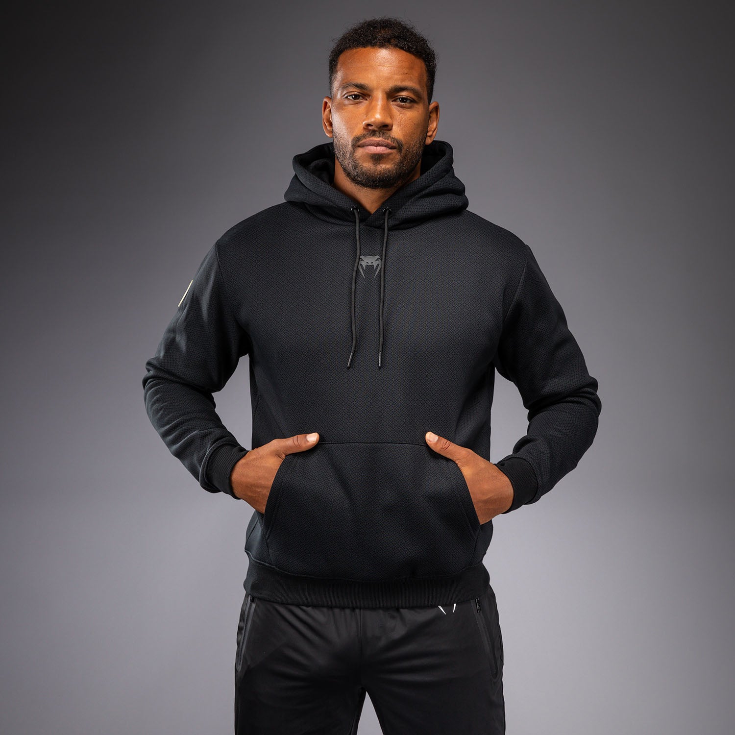 venum-x-roger-gracie-academy-kapuzenpullover-schwarz image 1
