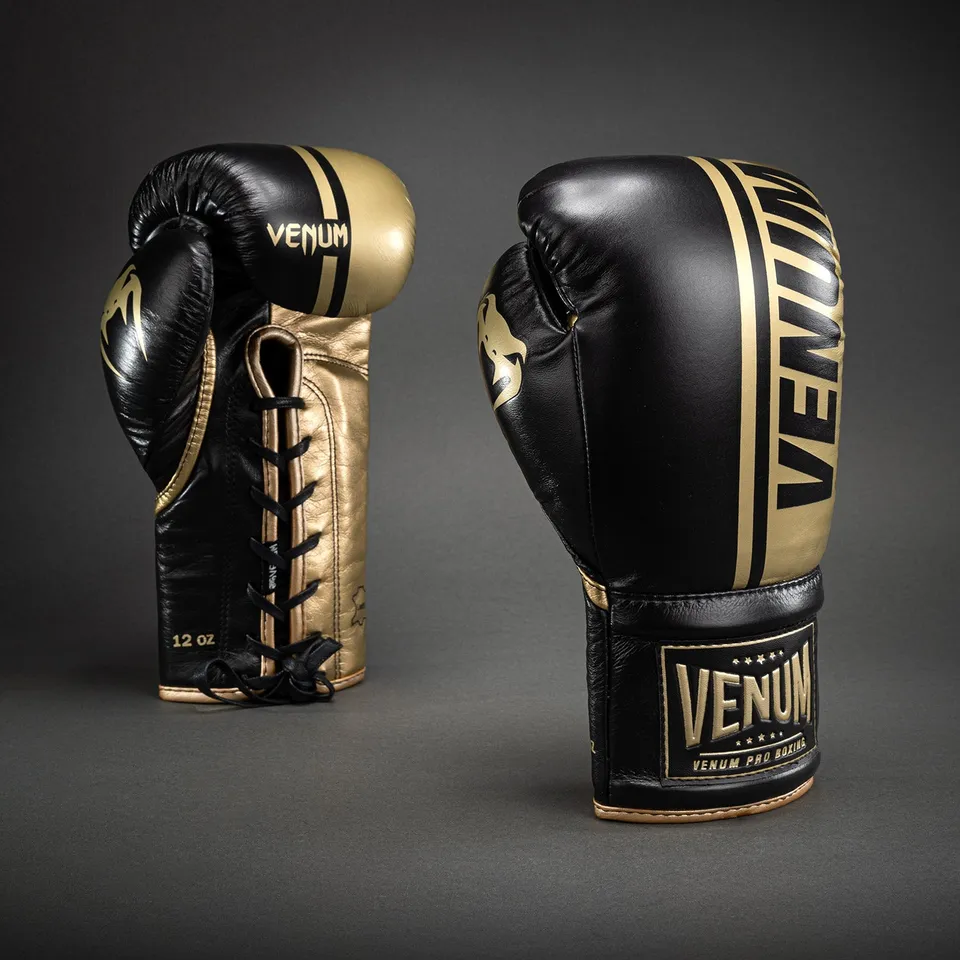 venum-shield-profi-boxhandschuhe-mit-schn-rung-schwarz-gold image 1