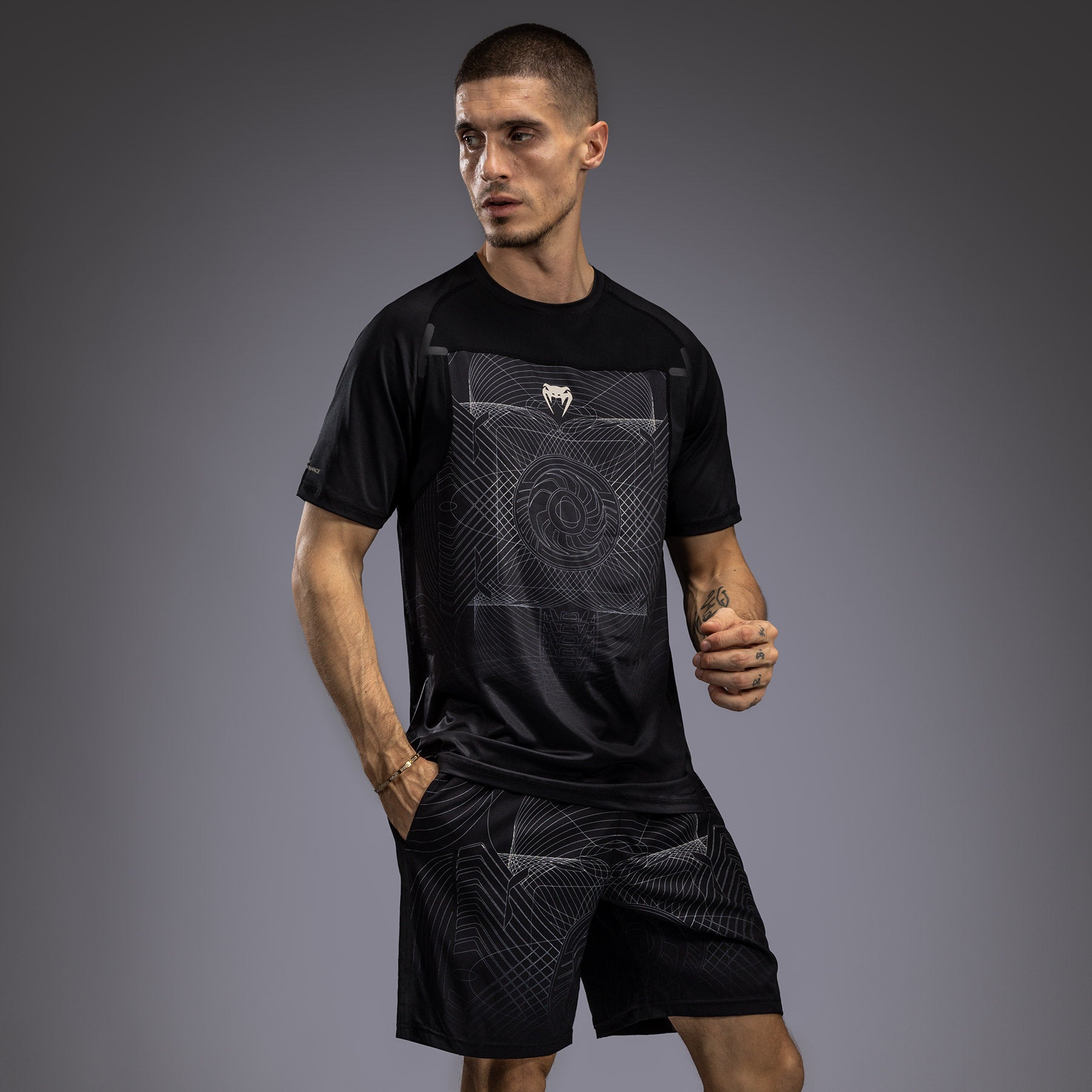 venum-g-fit-air-herren-dry-tech-t-shirt-tiefschwarz-w-stensand image 3