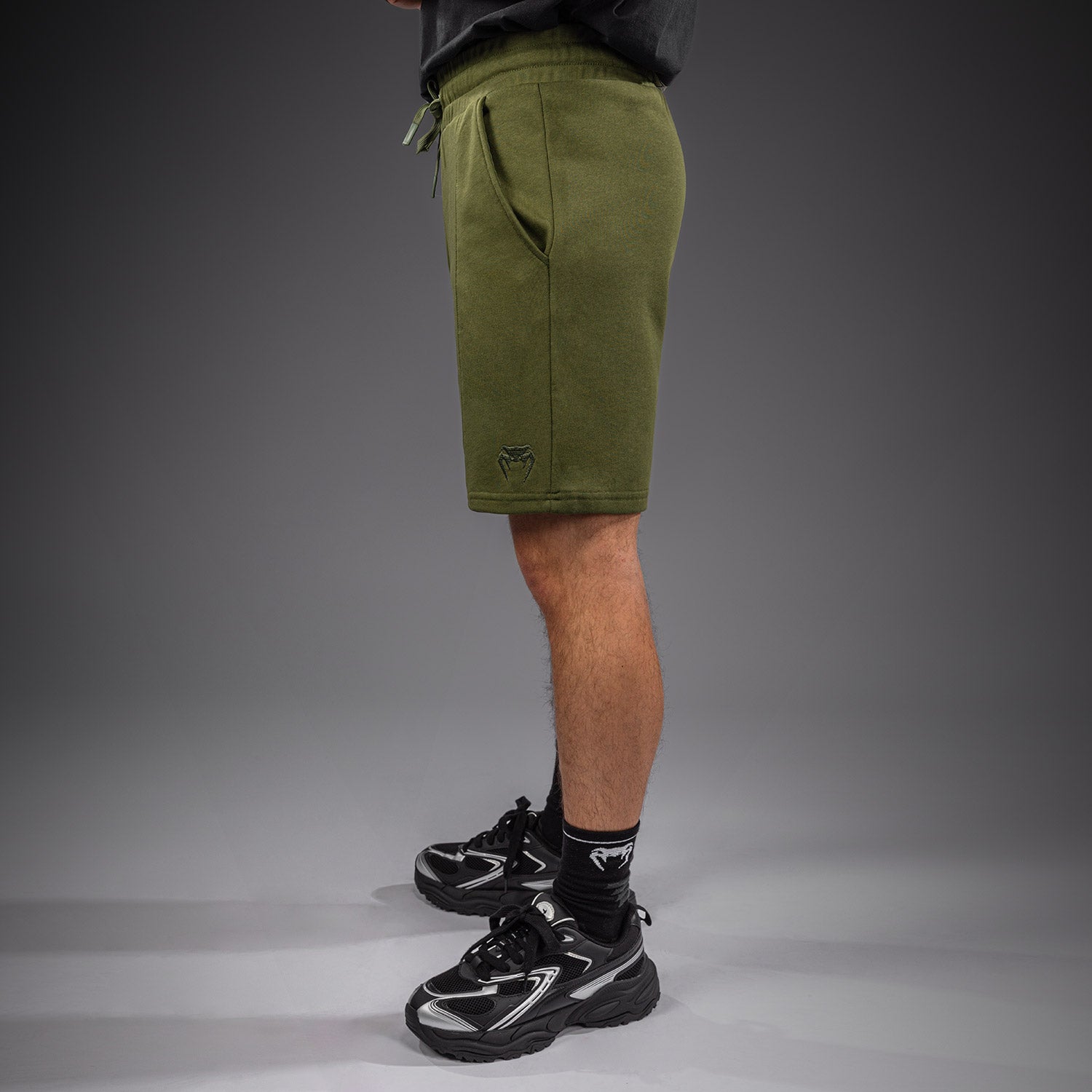 venum-classic-fleece-cotton-shorts-herren-khaki image 2