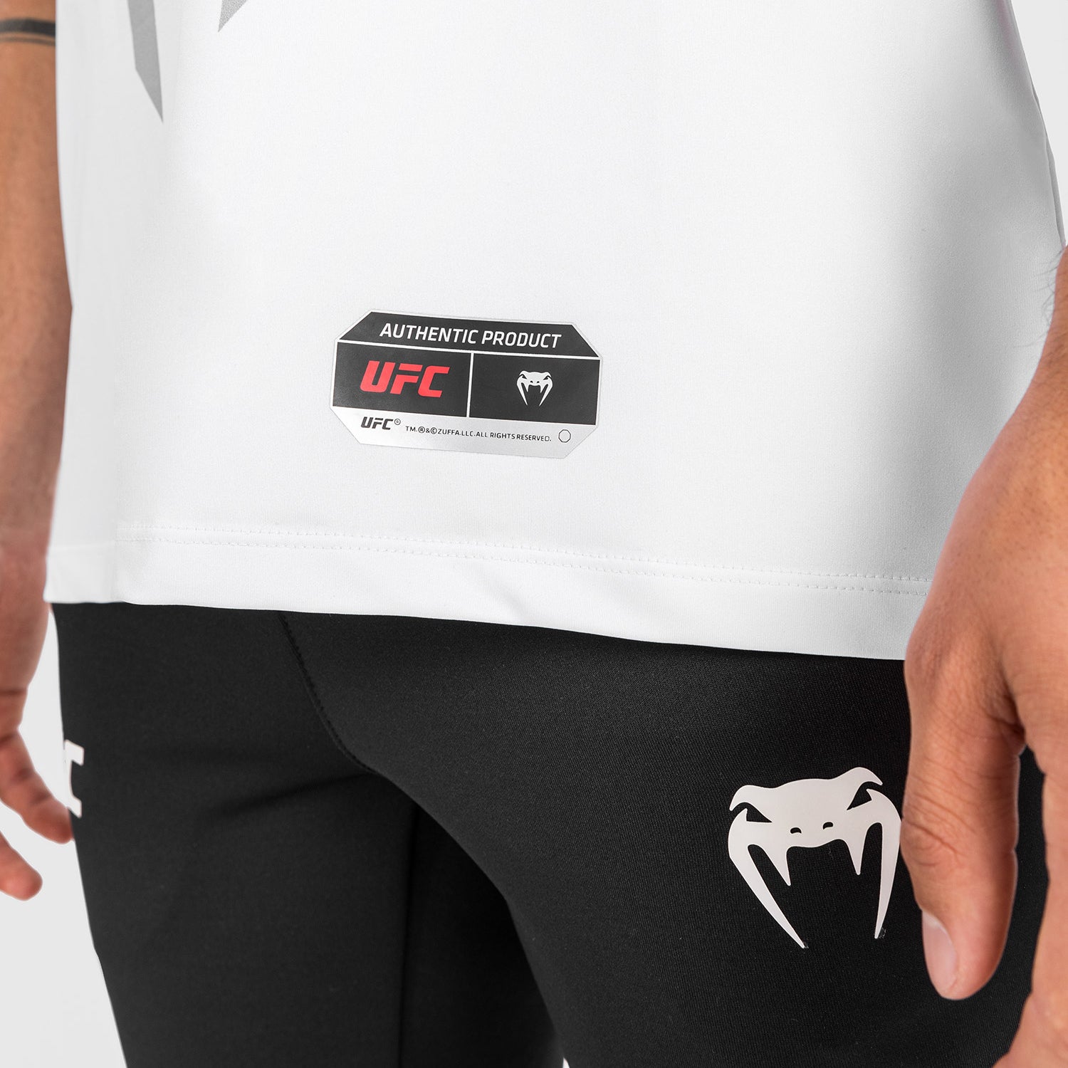 ufc-venum-authentic-fight-night-2-0-walkout-jersey-herren-wei image 6
