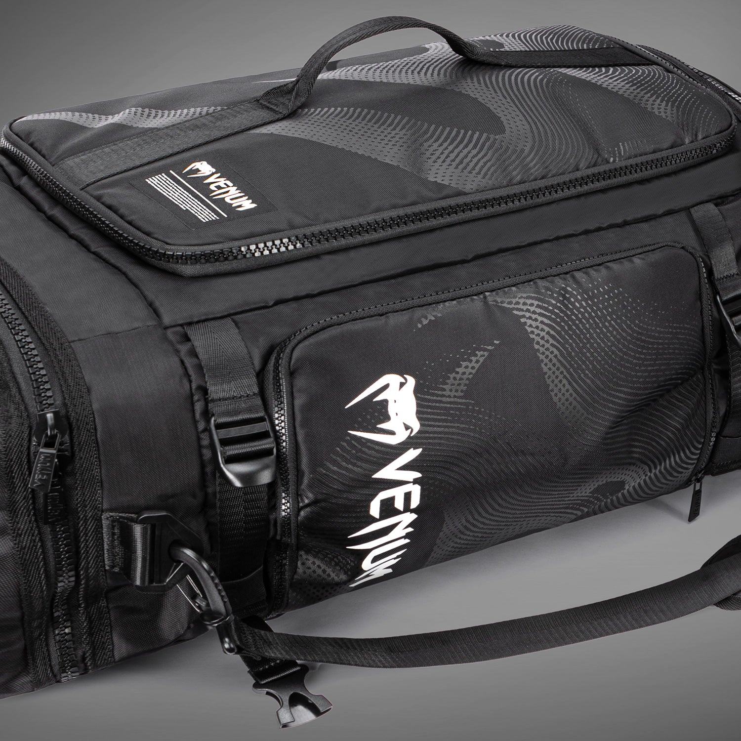 venum-trainer-hybrid-sporttasche-schwarz image 6