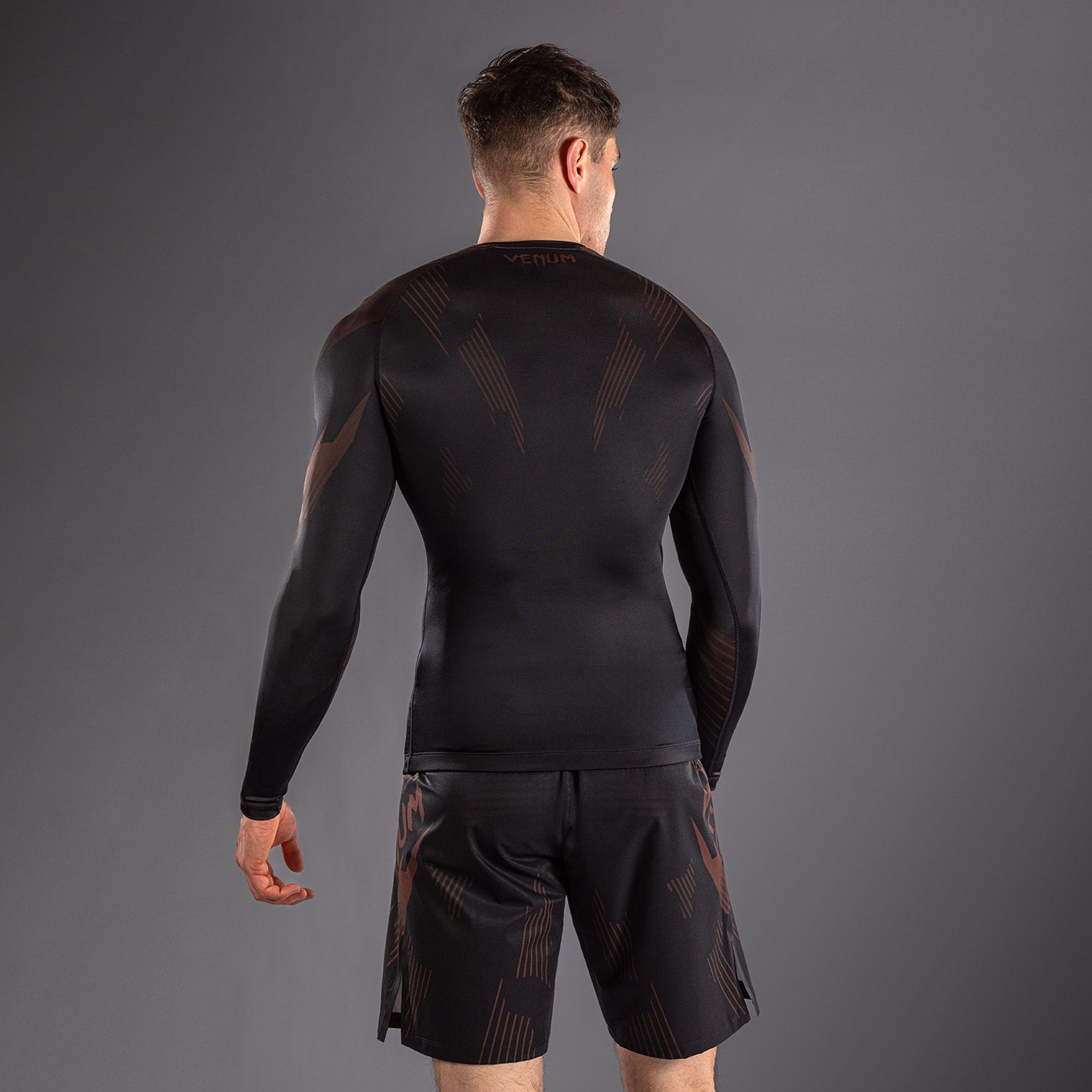 venum-no-gi-6-0-langarm-rashguard-herren-schwarz-braun image 5