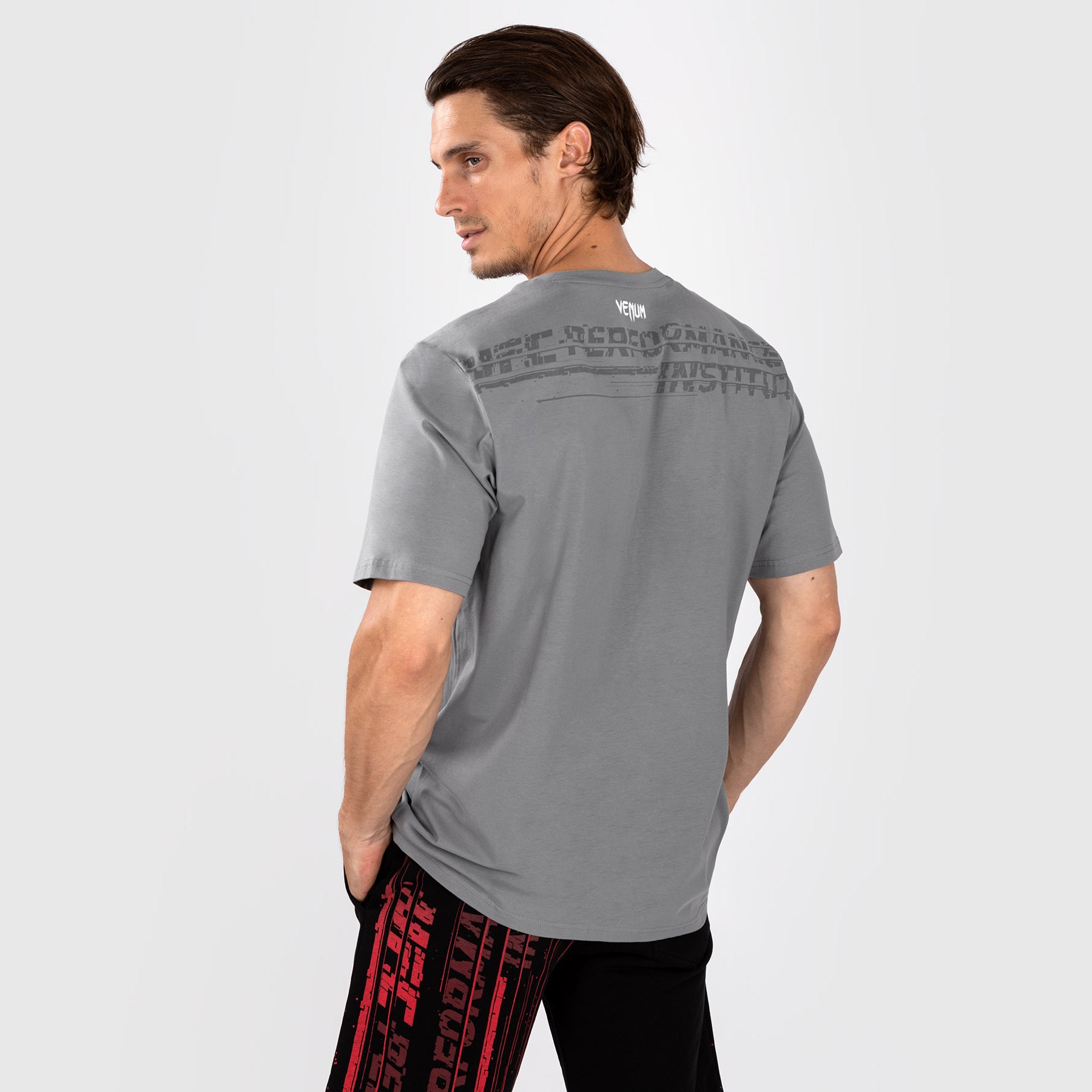 ufc-venum-performance-institute-2-0-herren-t-shirt-grau image 3