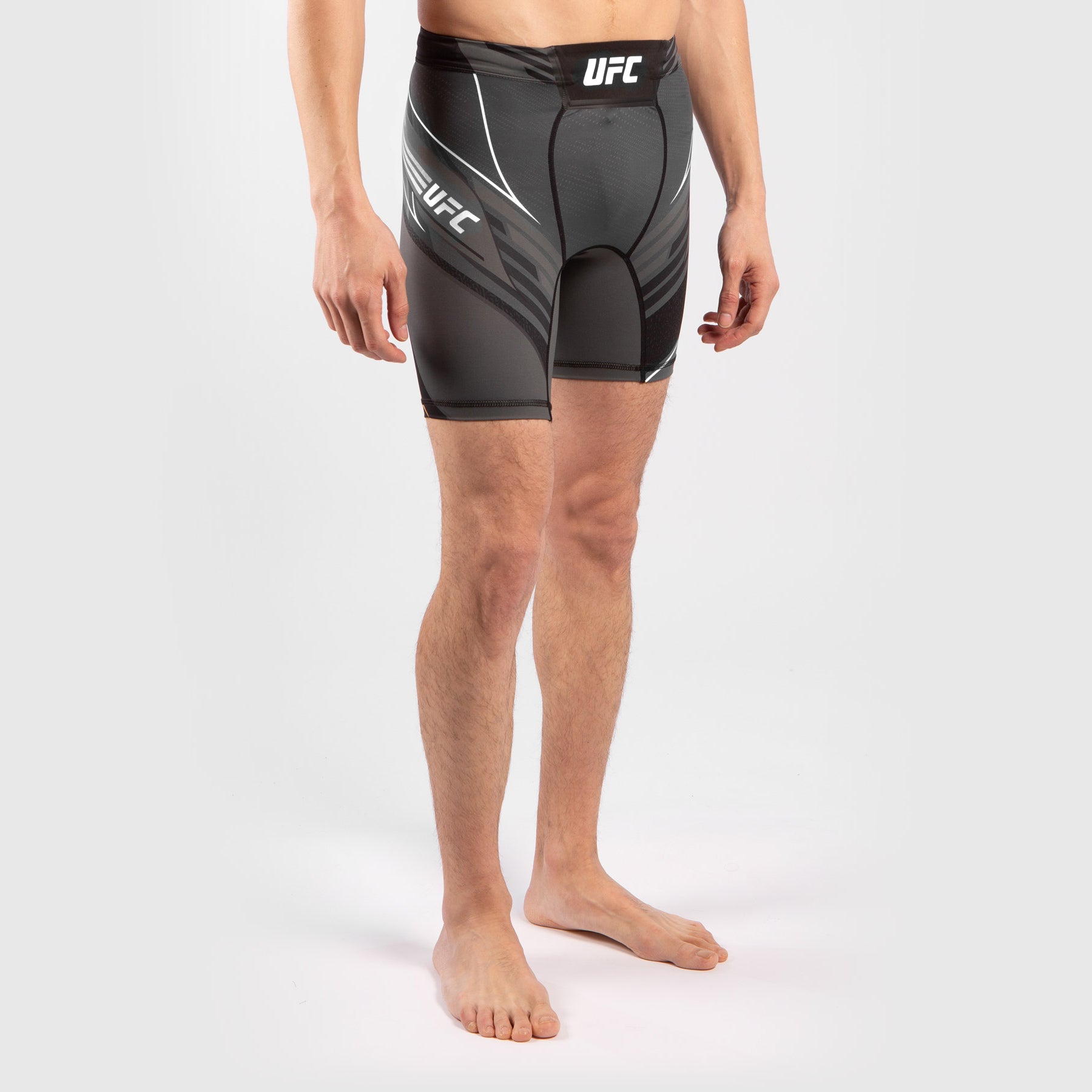 venum-ufc-authentic-fight-night-kompressionsshorts-herren-schwarz image 4