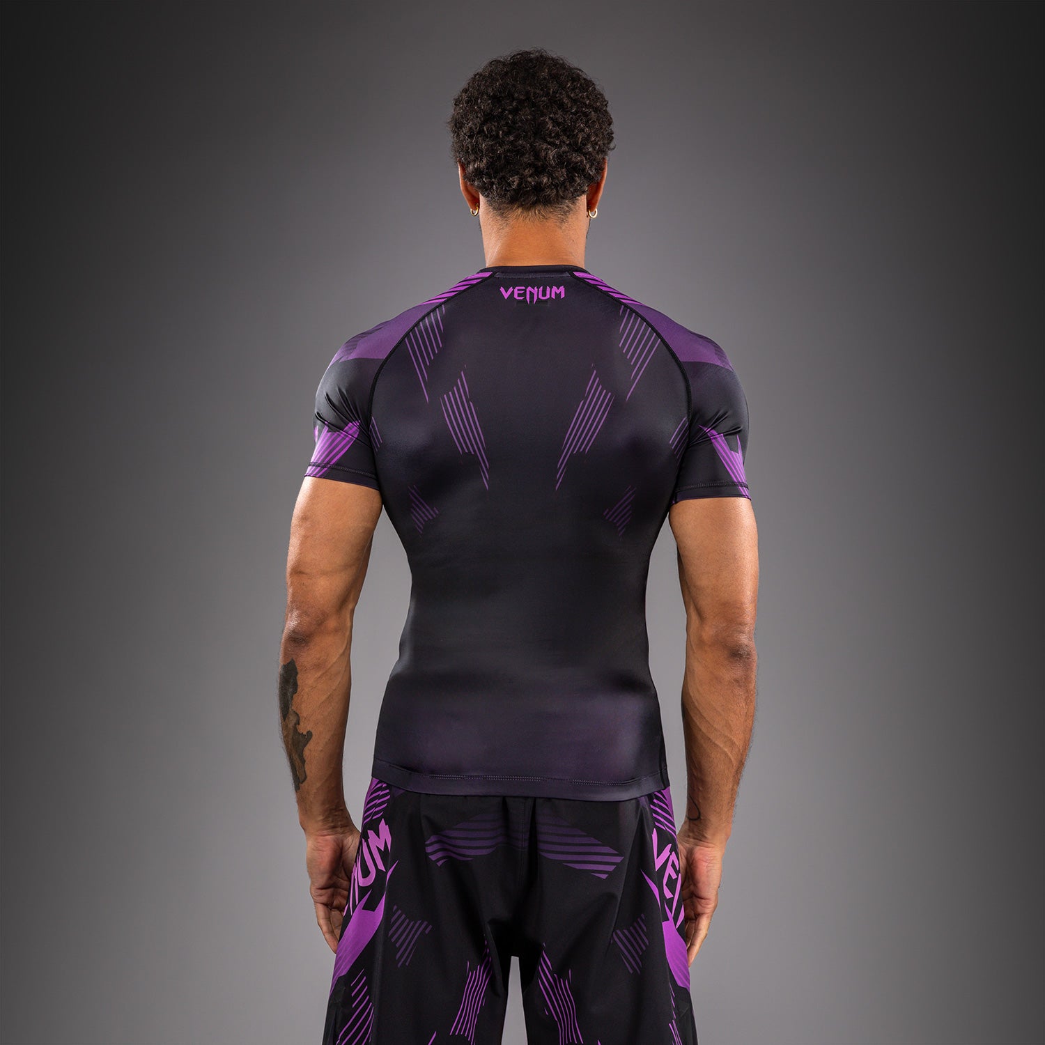 venum-no-gi-6-0-rashguard-kurzarm-herren-schwarz-lila image 4