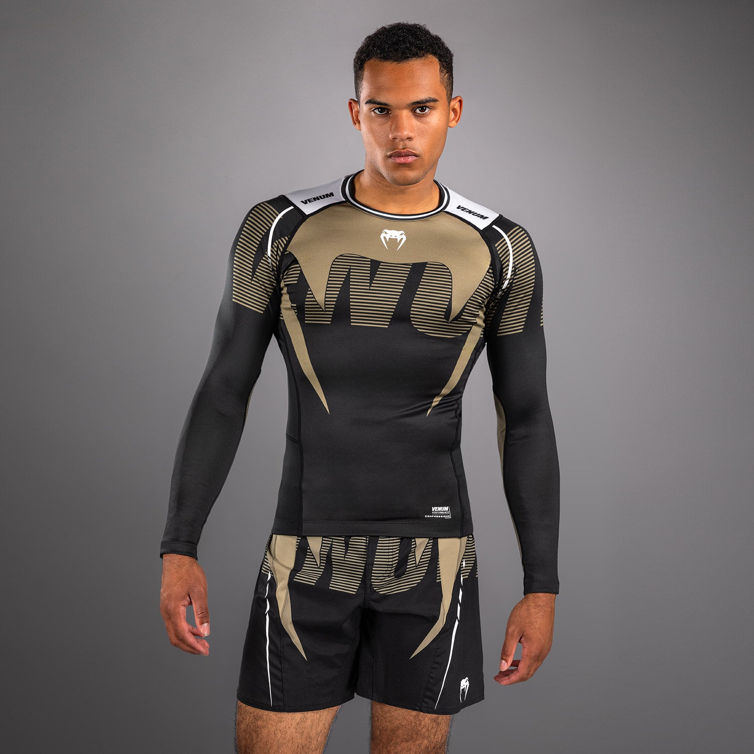 venum-adrenaline-langarm-rashguard-herren-schwarz-sand image 1