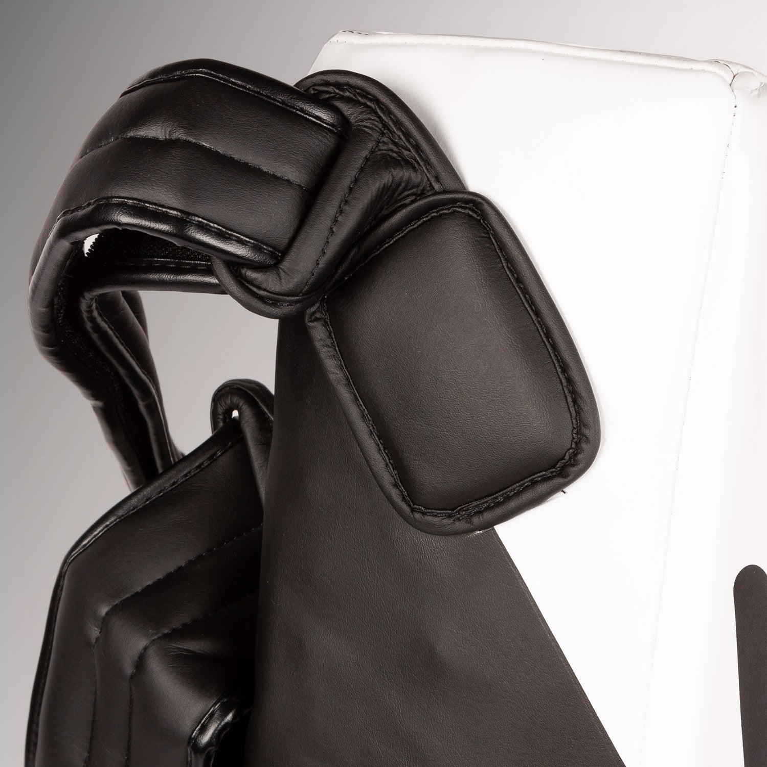 venum-pro-boxschutz-bauchschutz-trainergurt-khaki-gold image 5